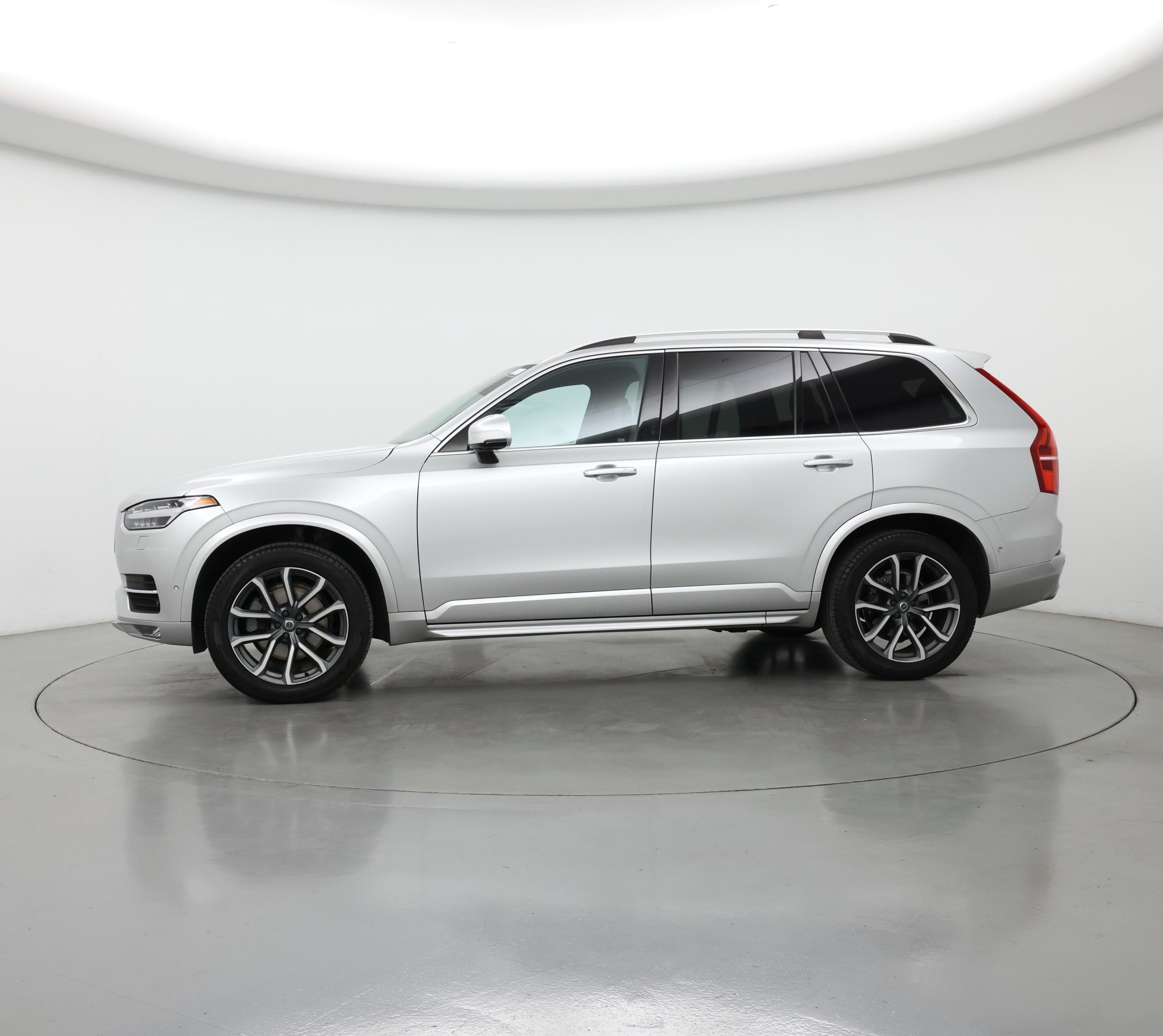 Thumbnail: 2016 Volvo XC90 - 3