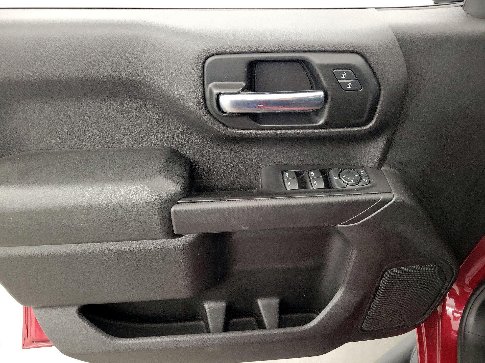 Thumbnail: 2020 Chevrolet Silverado 1500 - 12
