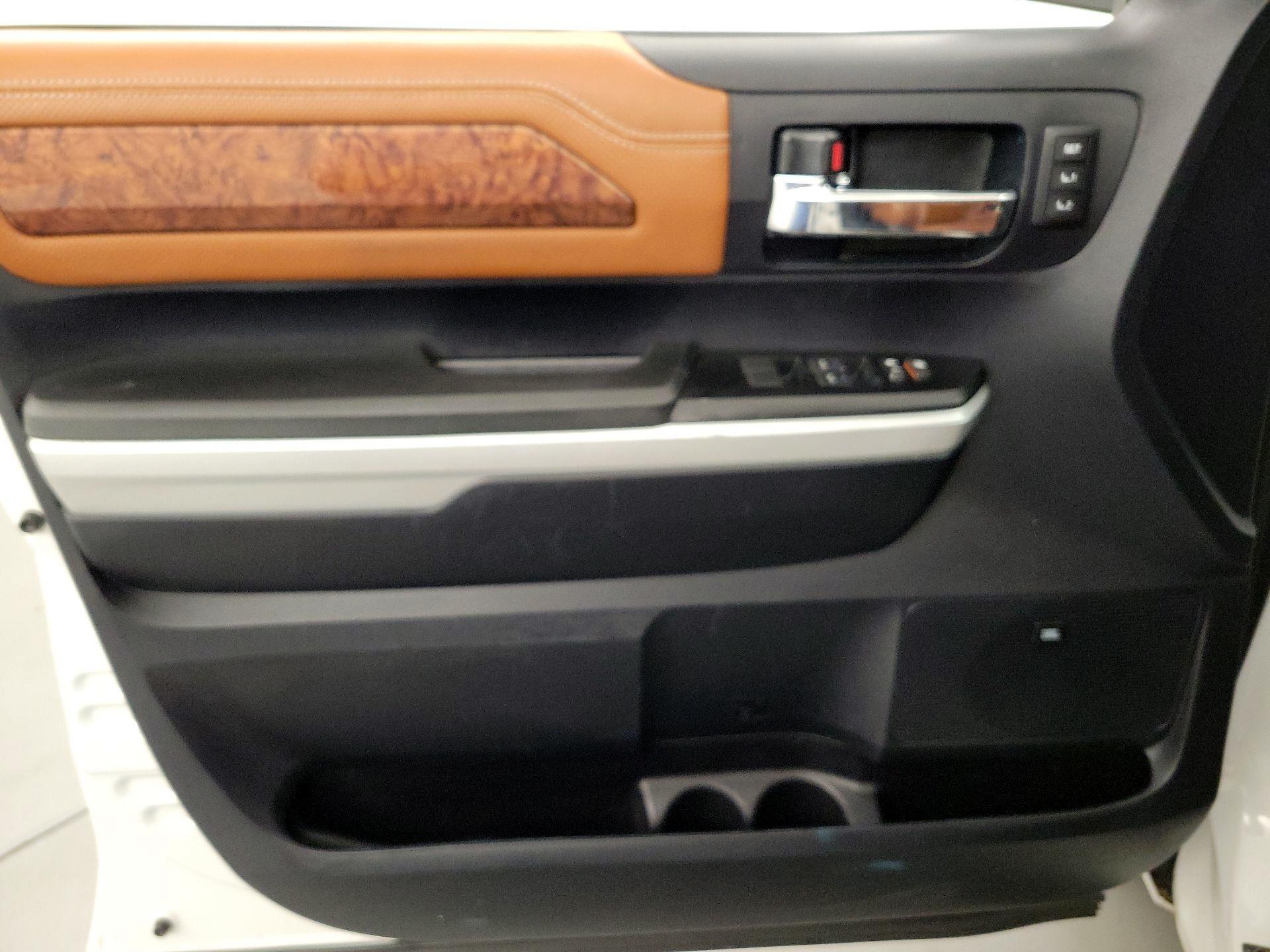 Thumbnail: 2014 Toyota Tundra - 12