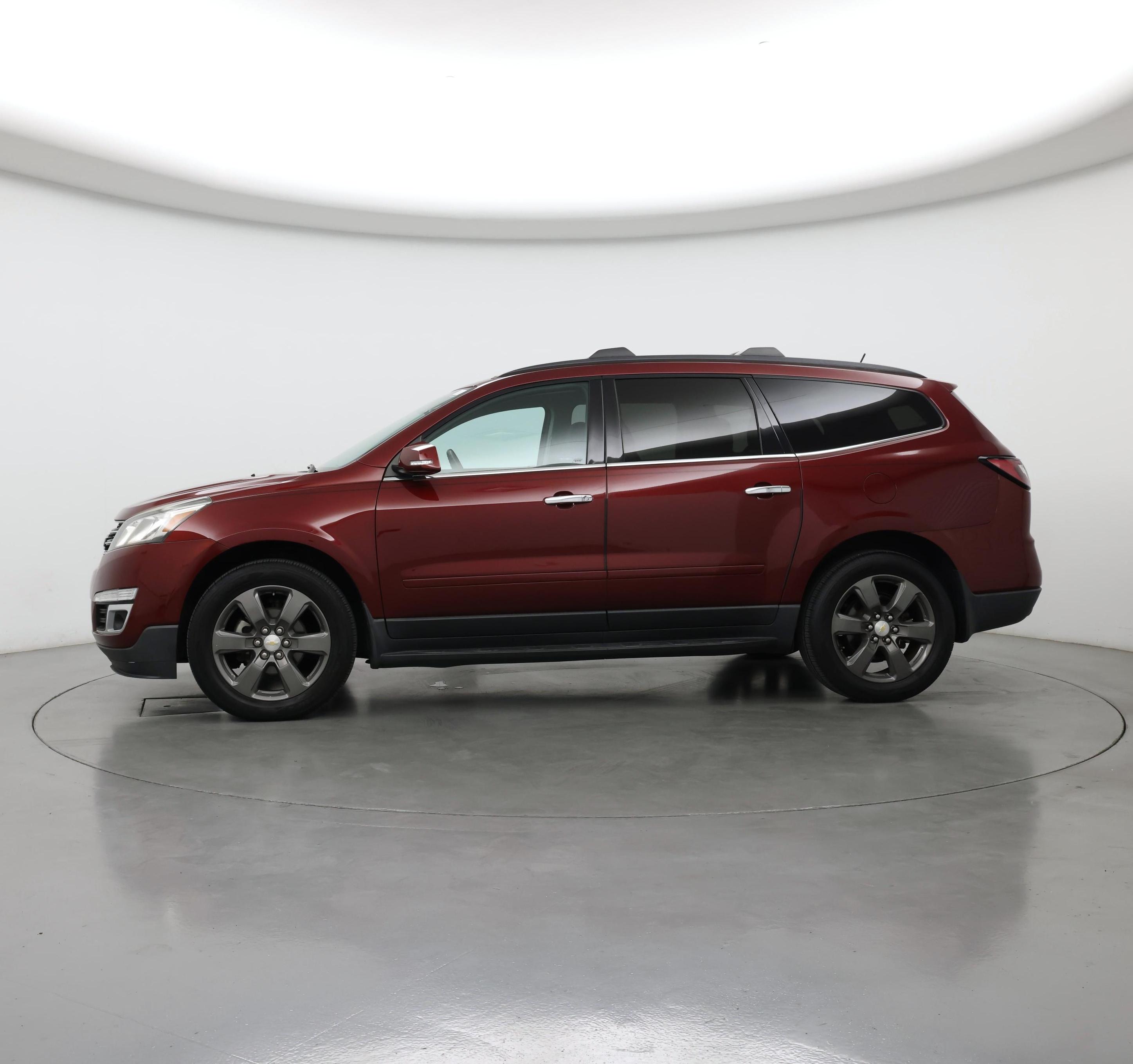 Thumbnail: 2017 Chevrolet Traverse - 3