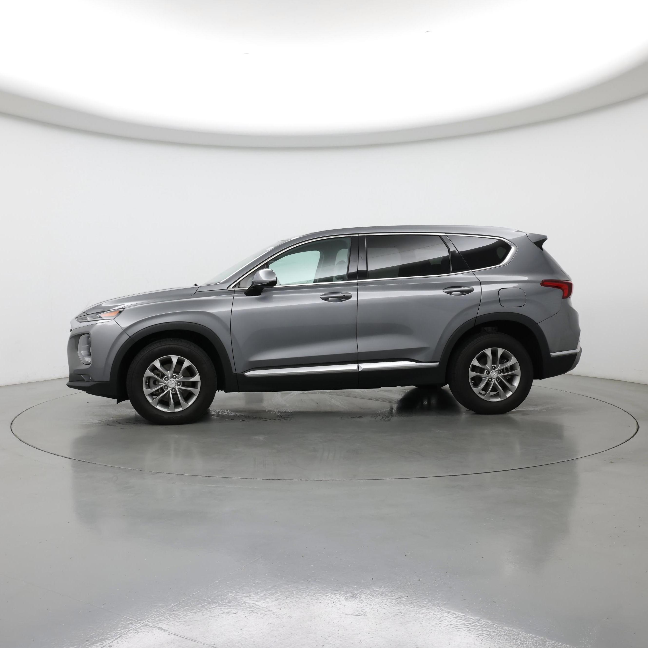 Thumbnail: 2019 Hyundai Santa Fe - 3