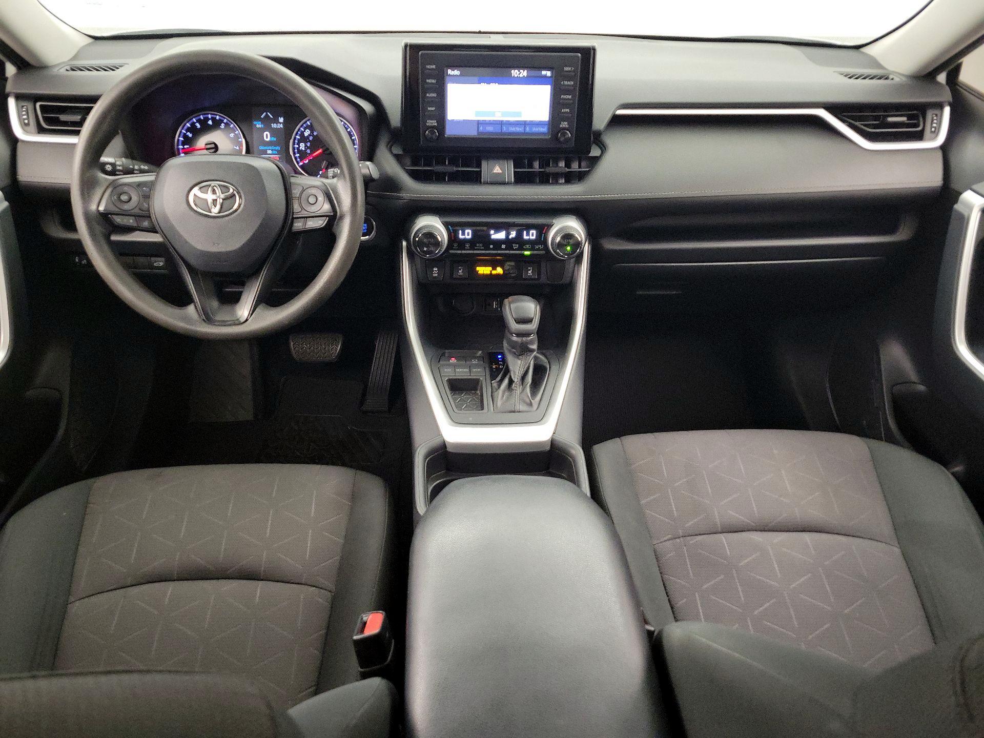 Thumbnail: 2019 Toyota RAV4 - 9