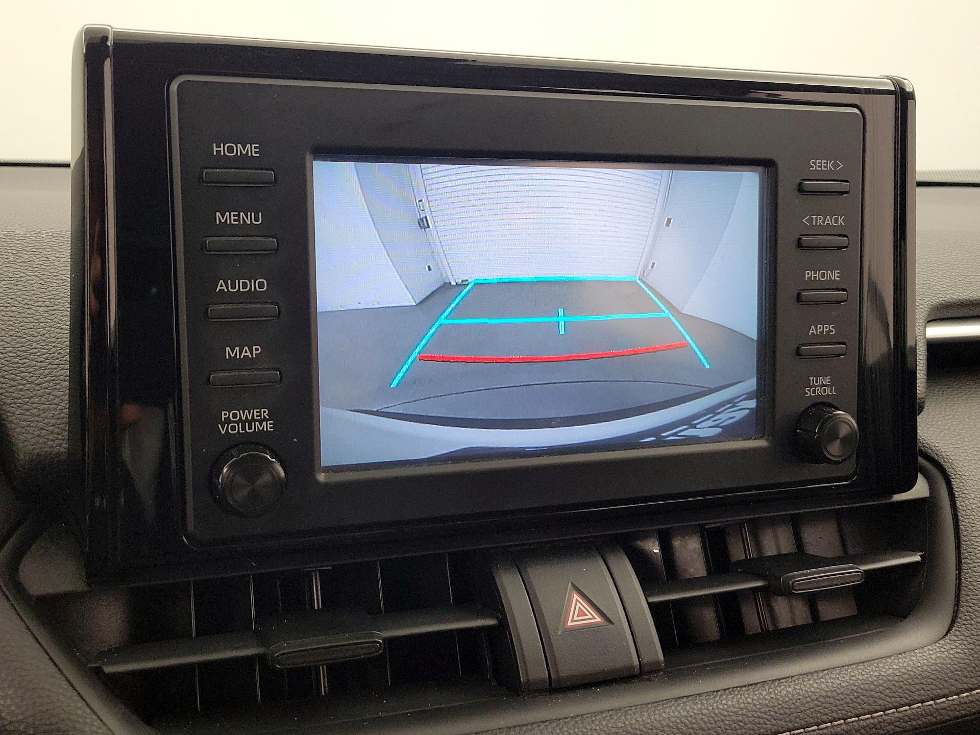 Thumbnail: 2019 Toyota RAV4 - 15