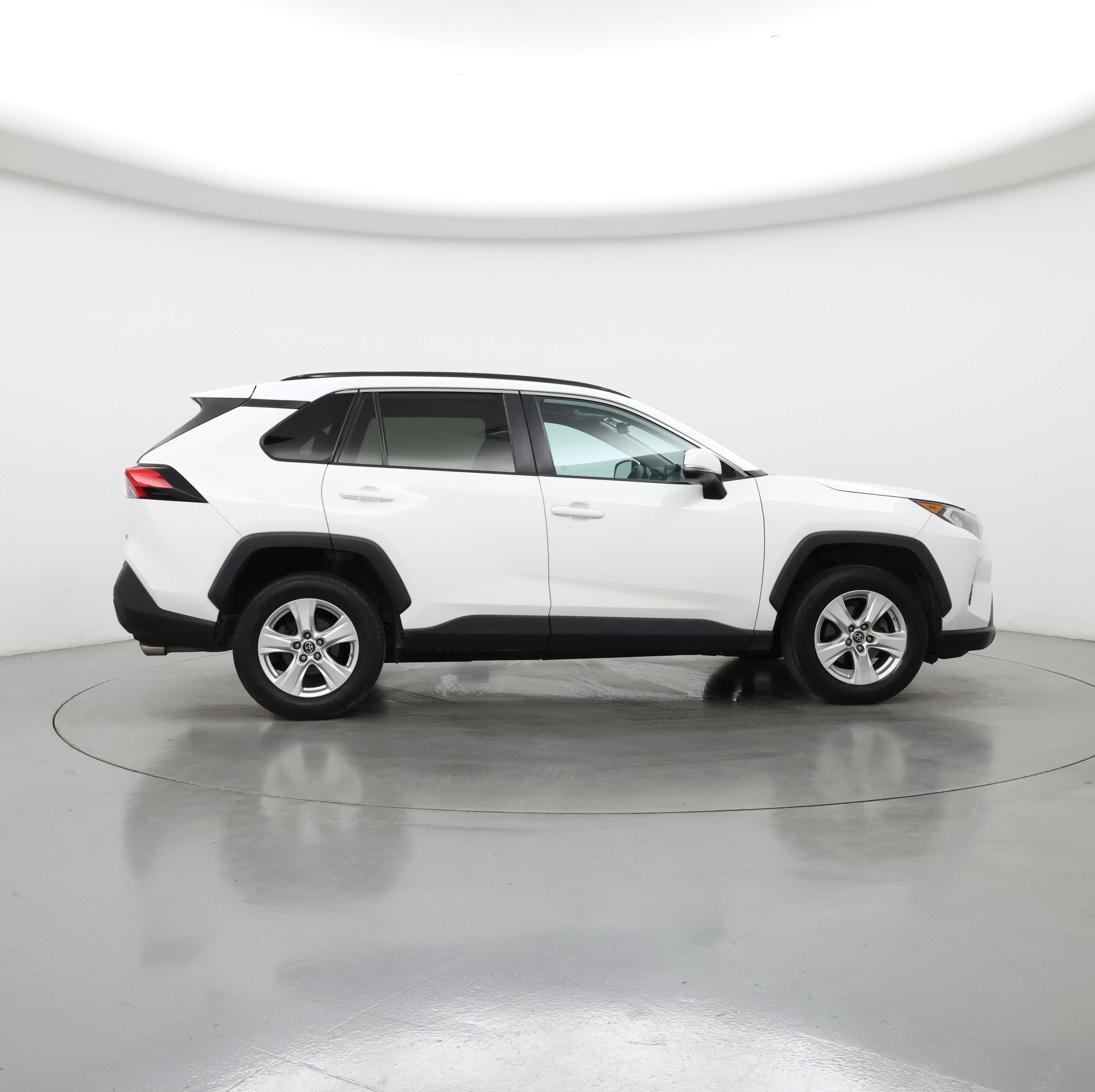 Thumbnail: 2019 Toyota RAV4 - 7