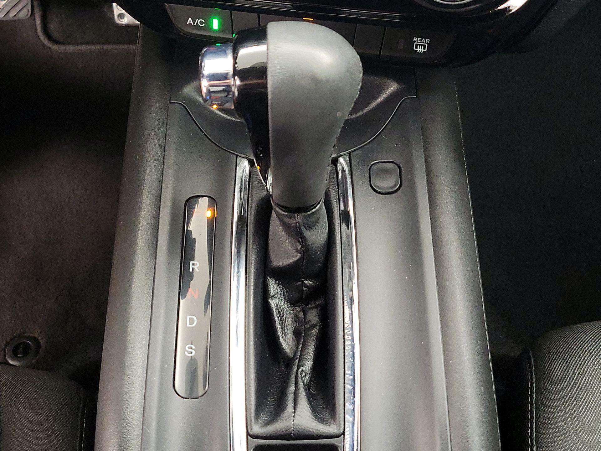 Thumbnail: 2022 Honda HR-V - 17