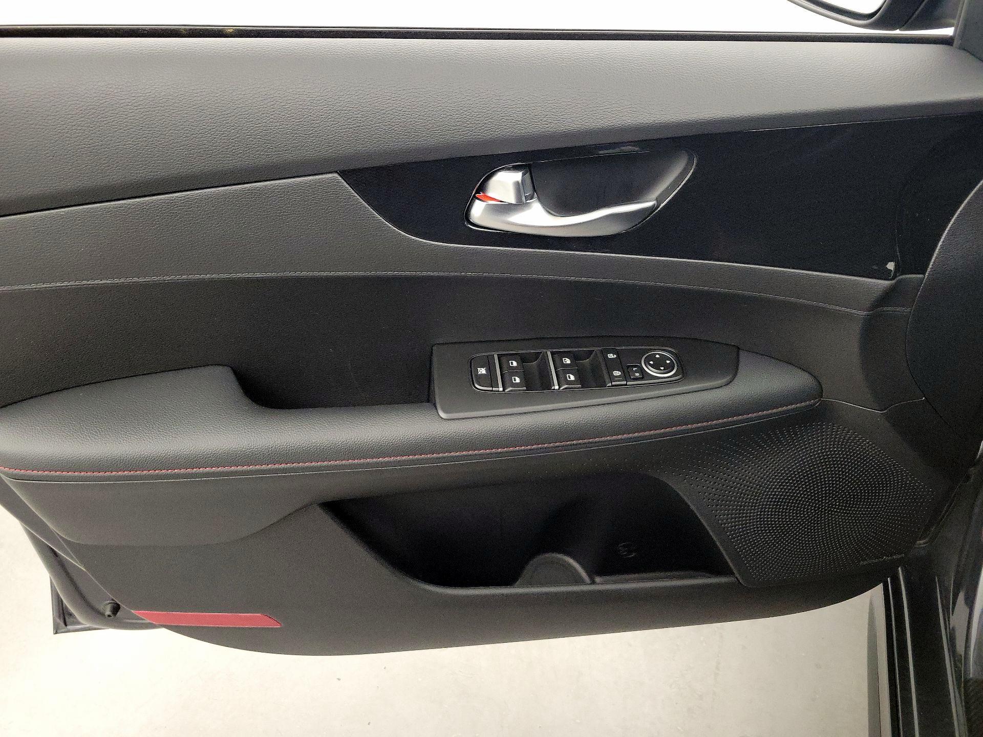 Thumbnail: 2024 Kia Forte - 12