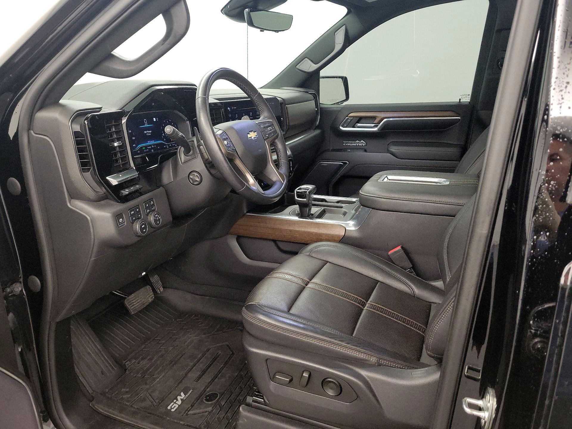Thumbnail: 2022 Chevrolet Silverado 1500 - 11