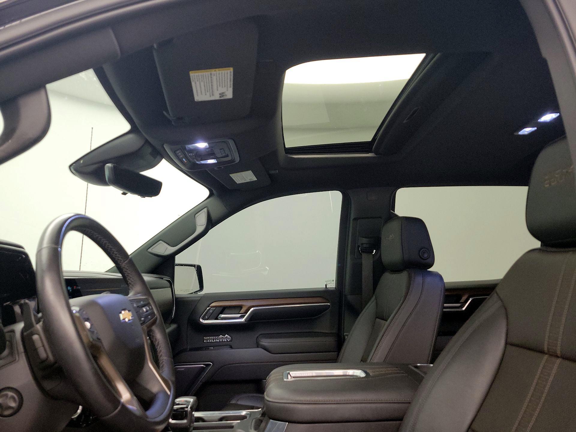 Thumbnail: 2022 Chevrolet Silverado 1500 - 19