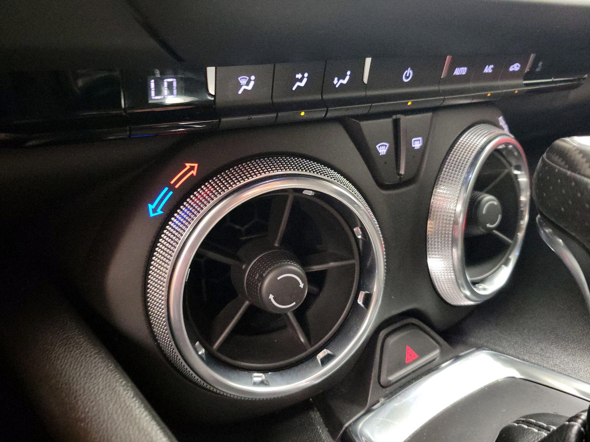 Thumbnail: 2019 Chevrolet Camaro - 16