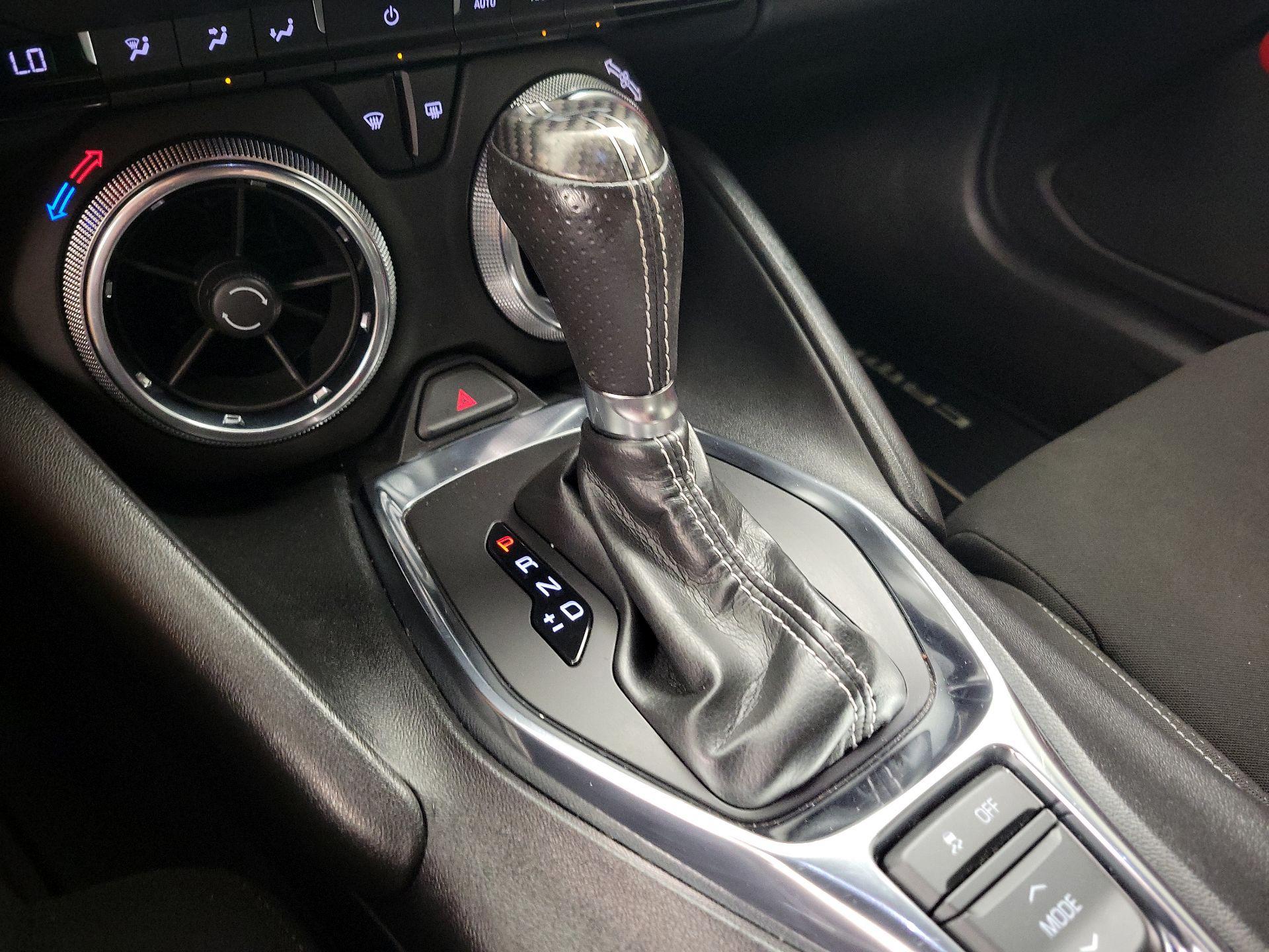 Thumbnail: 2019 Chevrolet Camaro - 17