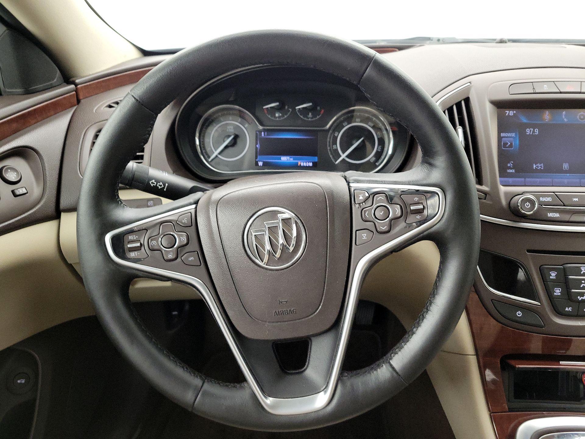 Thumbnail: 2015 Buick Regal - 10