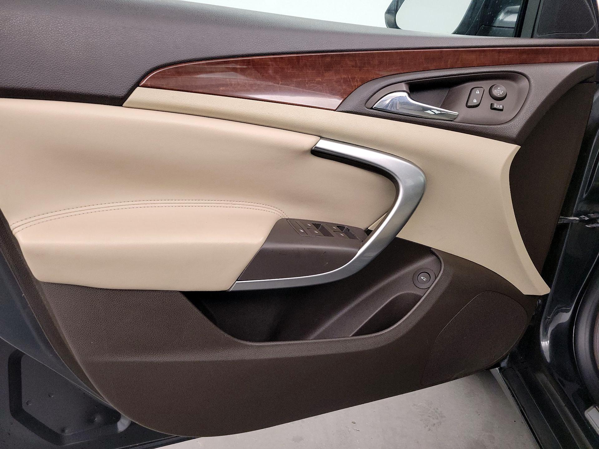 Thumbnail: 2015 Buick Regal - 12