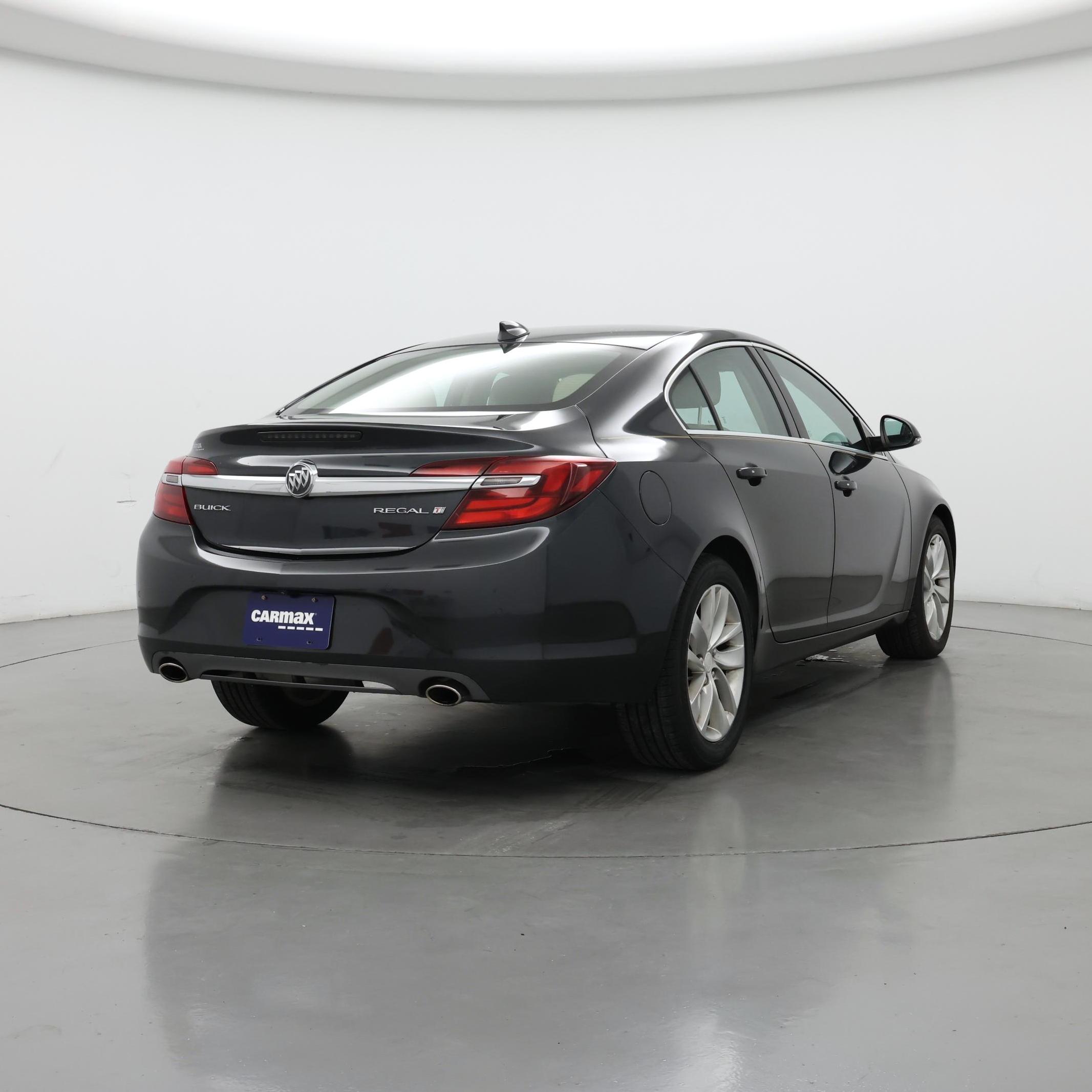 Thumbnail: 2015 Buick Regal - 8