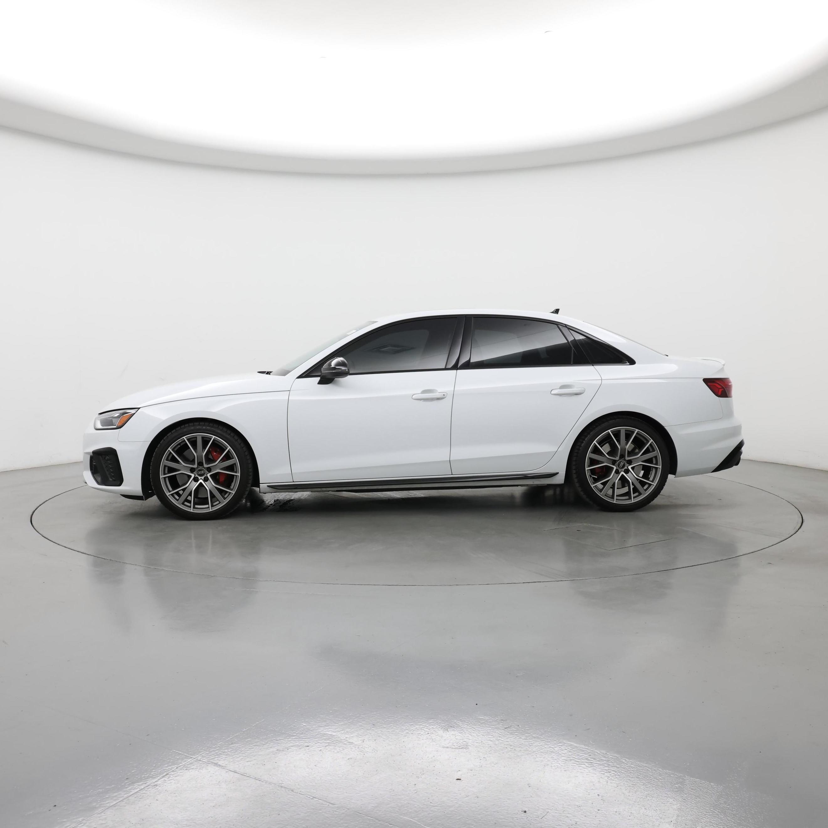 Thumbnail: 2023 Audi S4 - 3