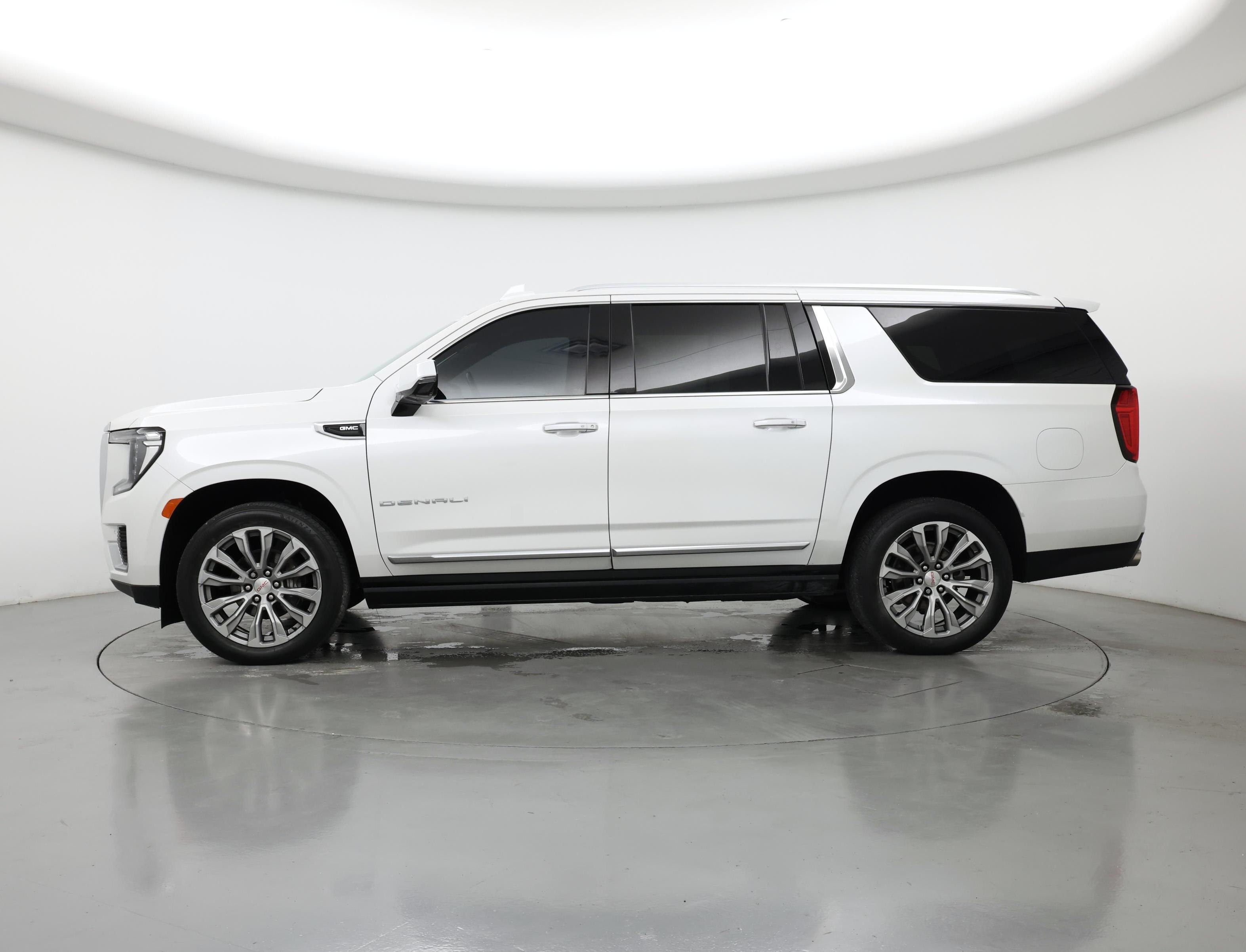 Thumbnail: 2021 GMC Yukon - 3