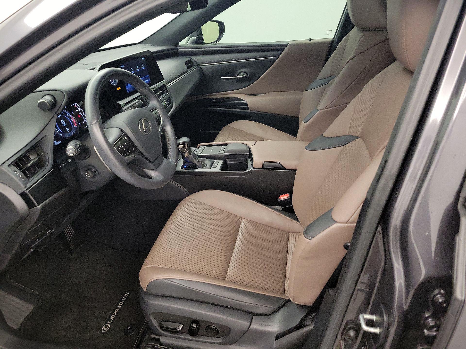 Thumbnail: 2022 Lexus ES - 11