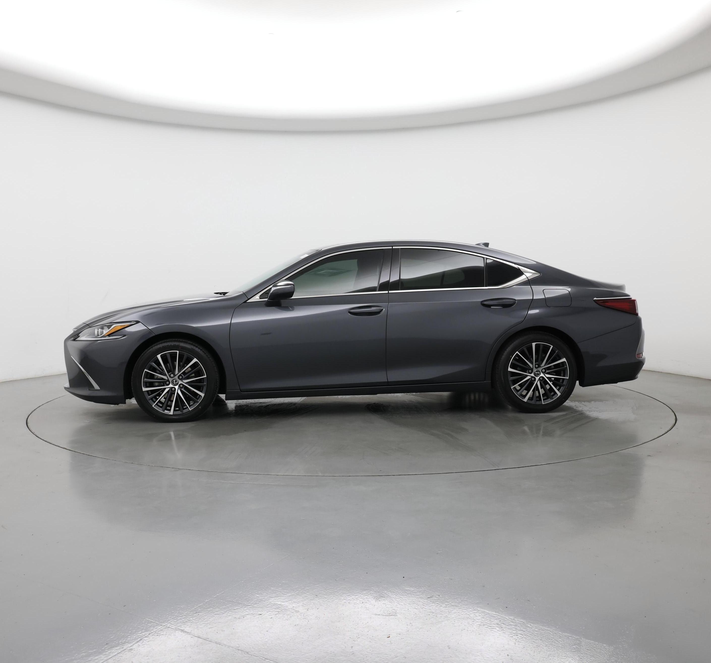 Thumbnail: 2022 Lexus ES - 3