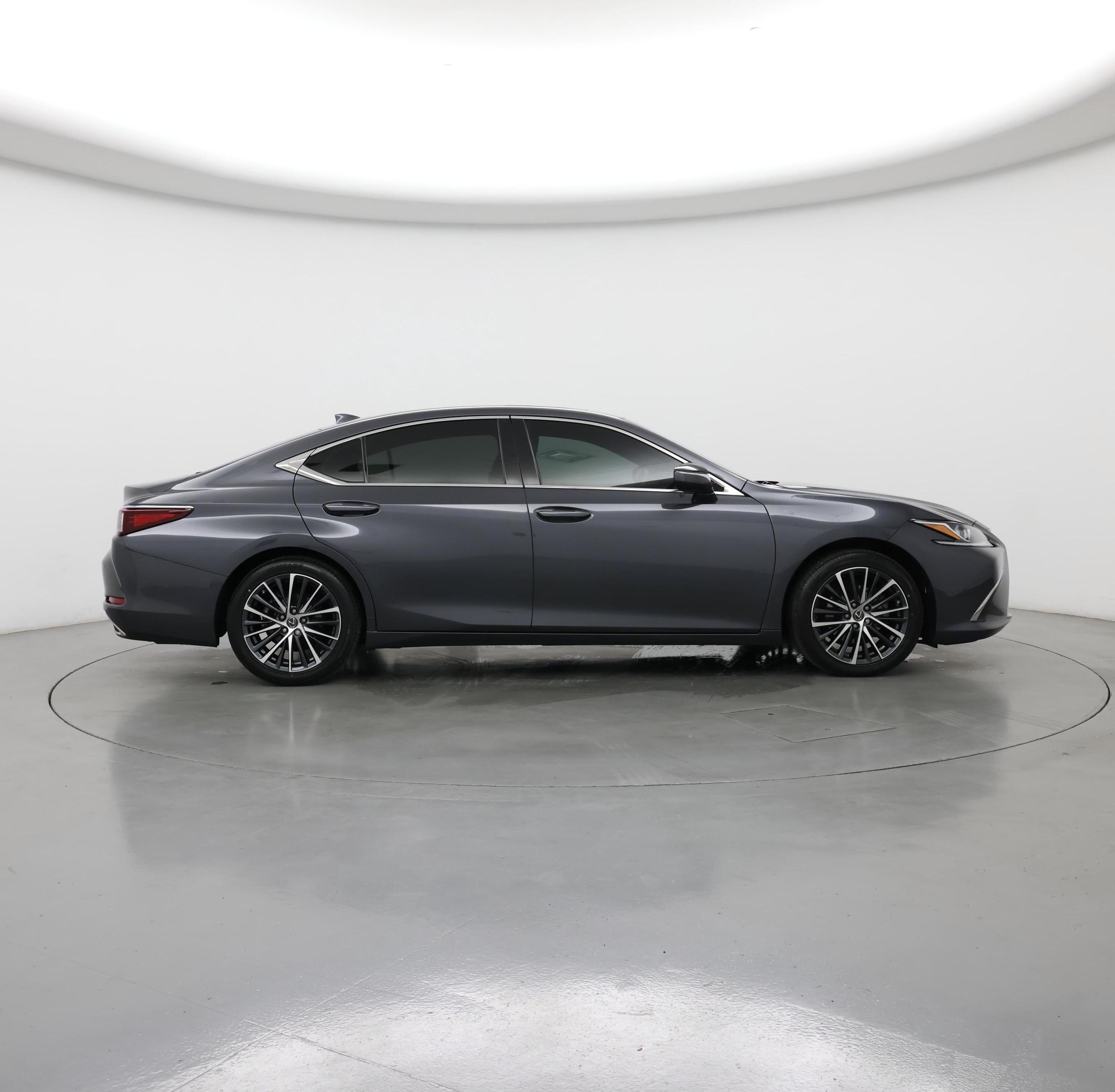 Thumbnail: 2022 Lexus ES - 7