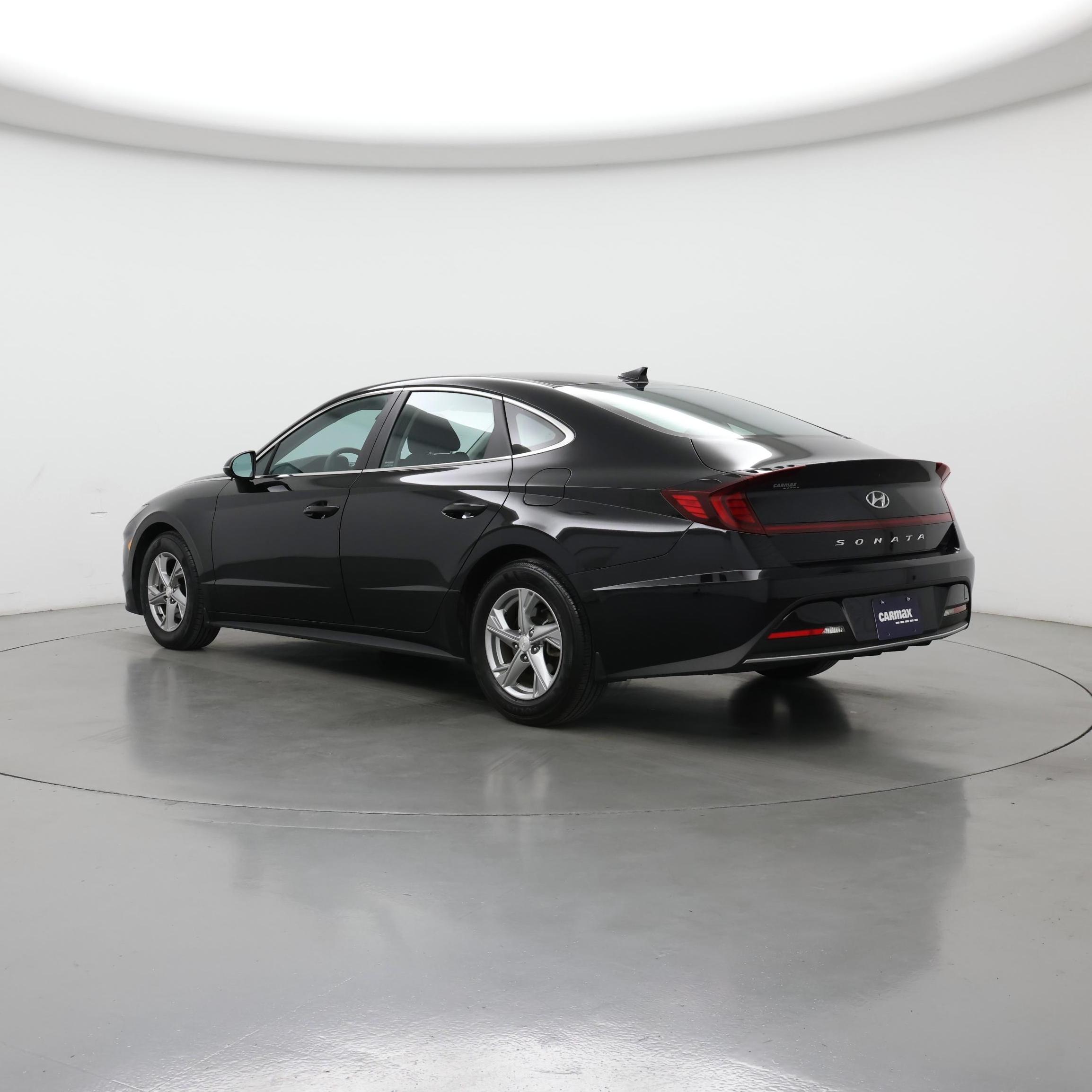 Thumbnail: 2023 Hyundai Sonata - 2
