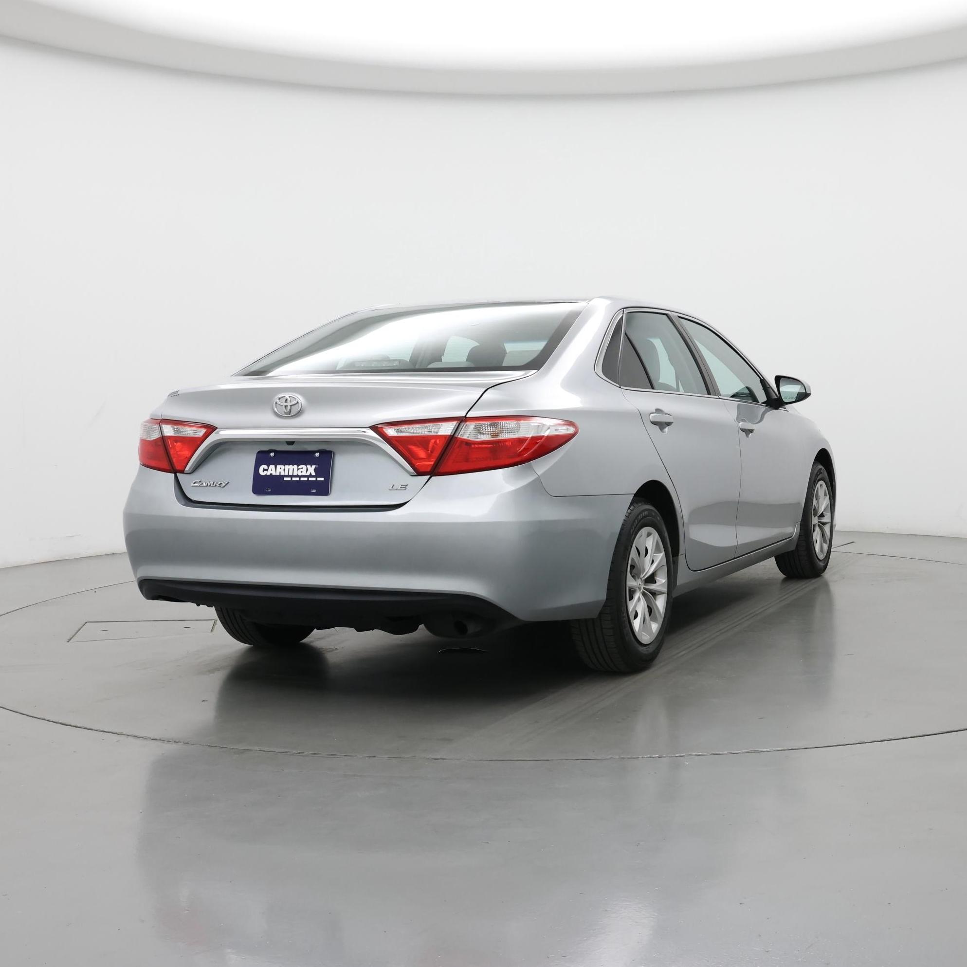 Thumbnail: 2017 Toyota Camry - 8