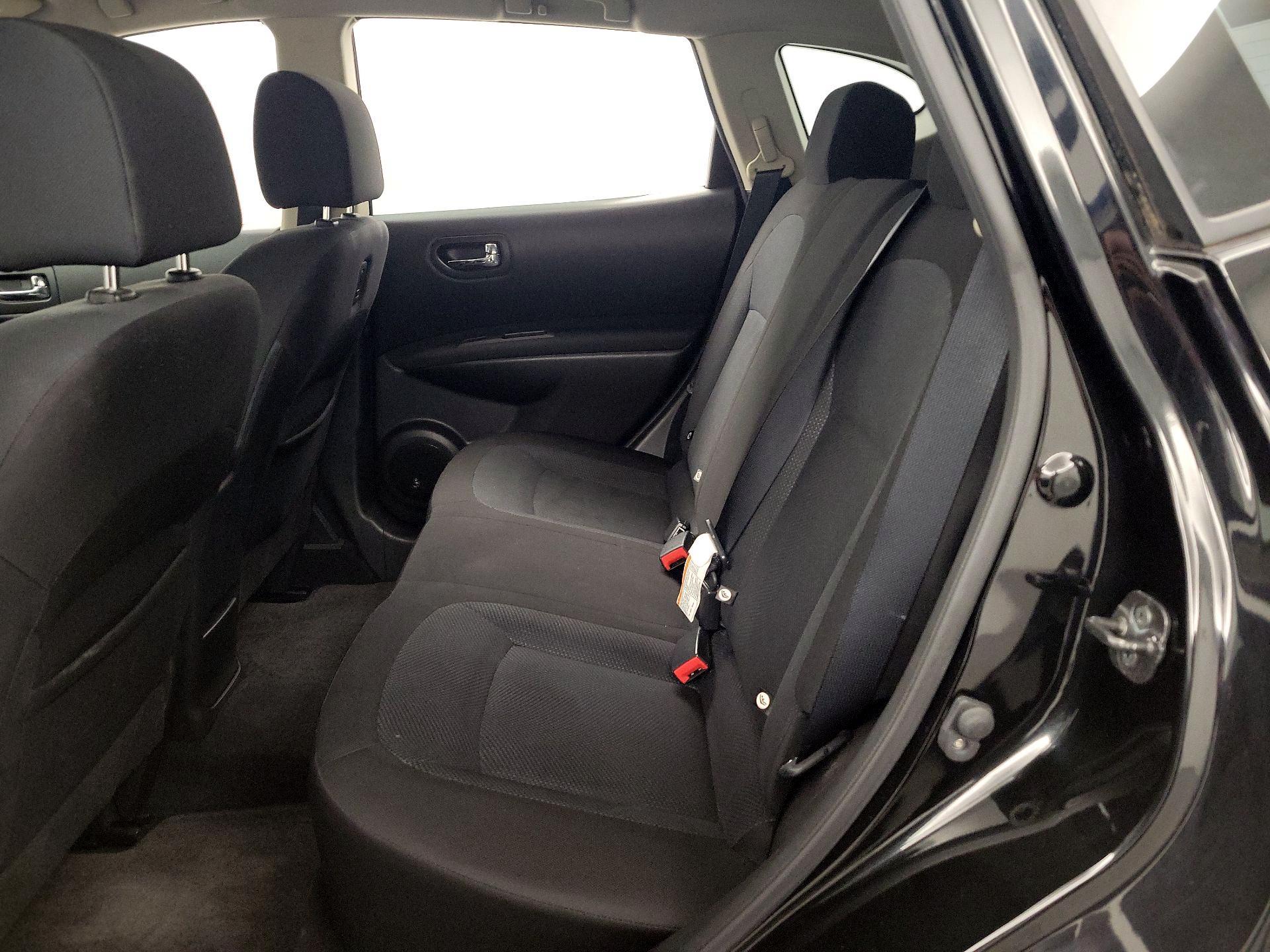 Thumbnail: 2014 Nissan Rogue - 18
