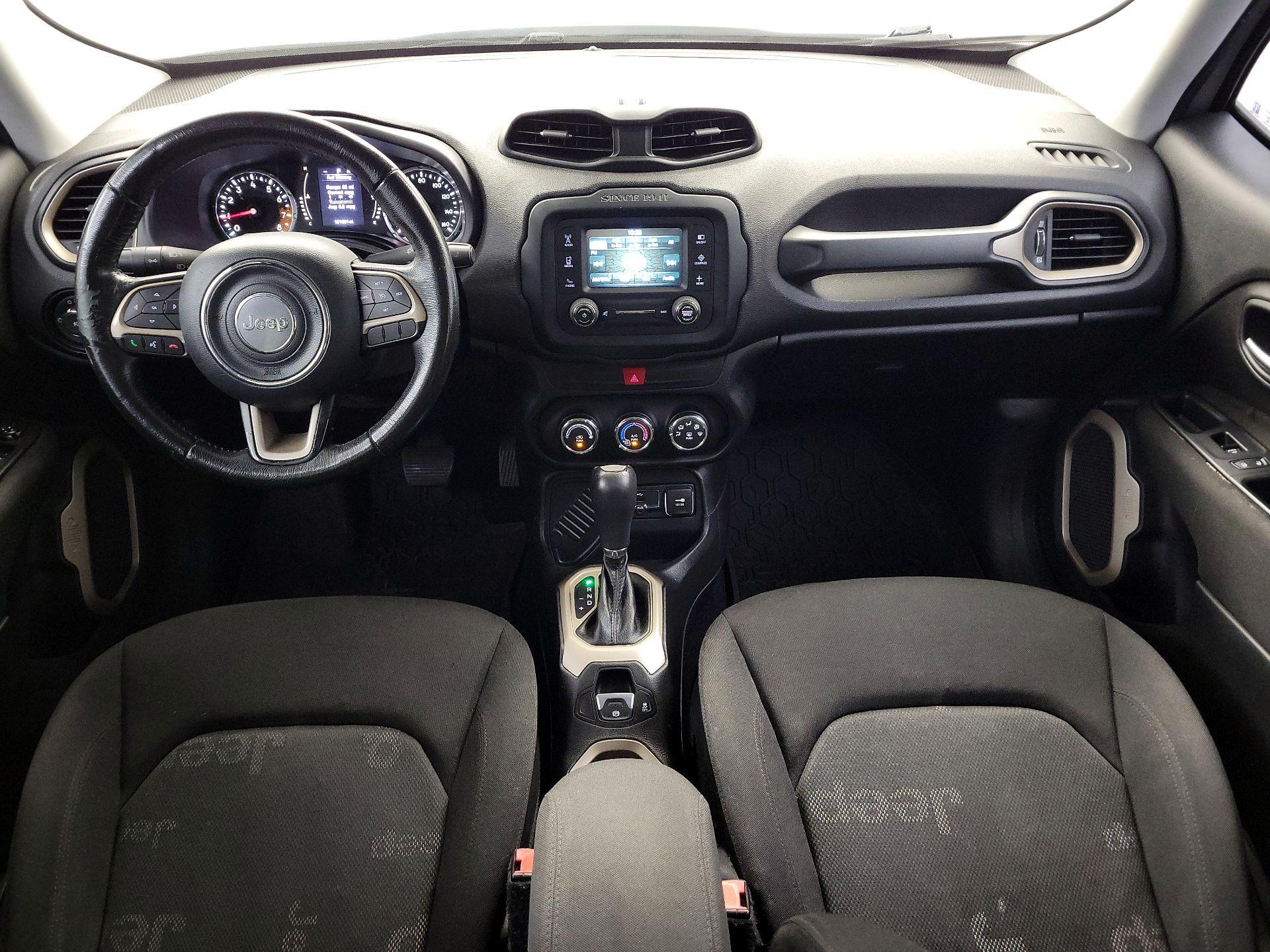 Thumbnail: 2016 Jeep Renegade - 9