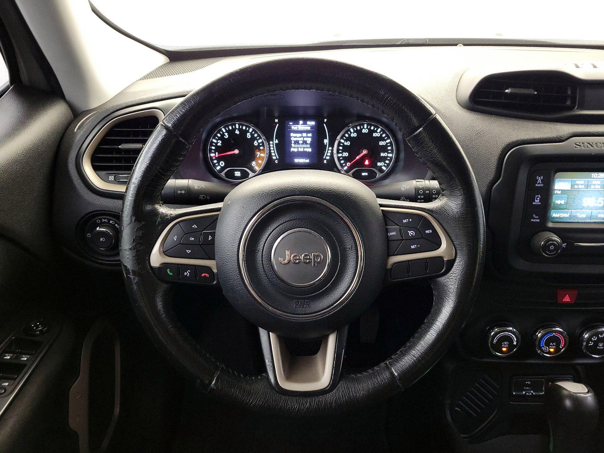 Thumbnail: 2016 Jeep Renegade - 10