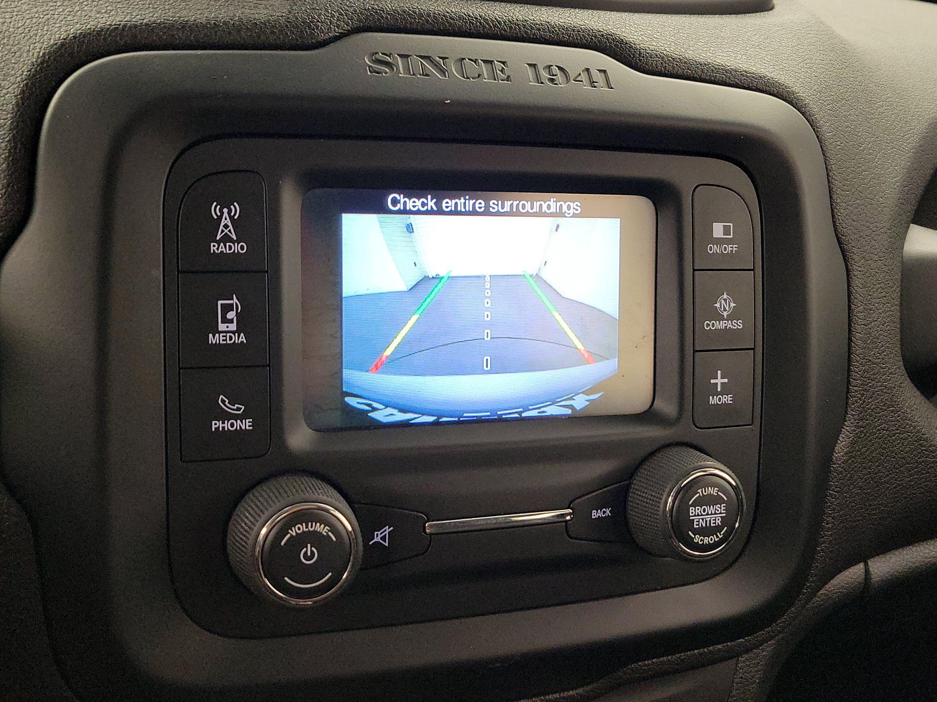 Thumbnail: 2016 Jeep Renegade - 14
