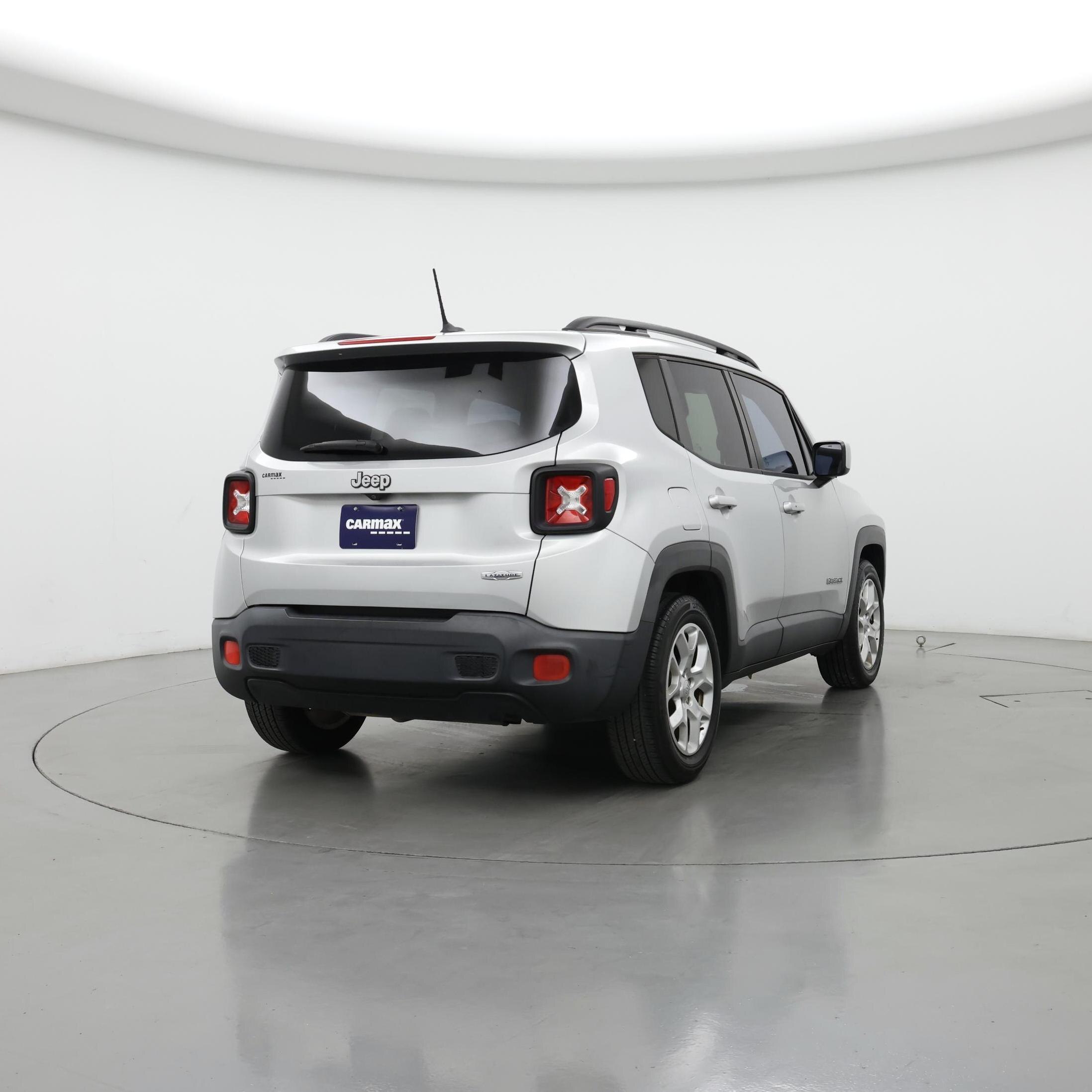 Thumbnail: 2016 Jeep Renegade - 8