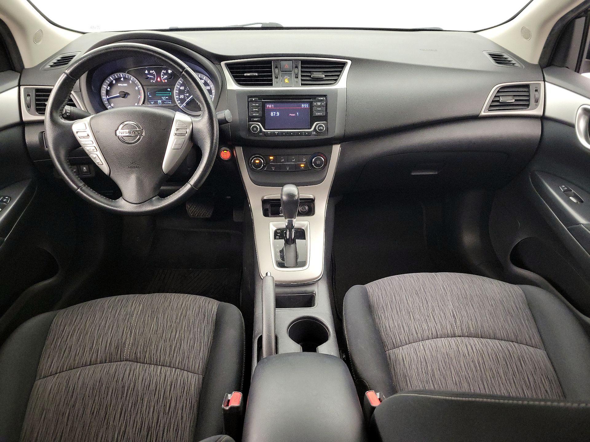 Thumbnail: 2015 Nissan Sentra - 9