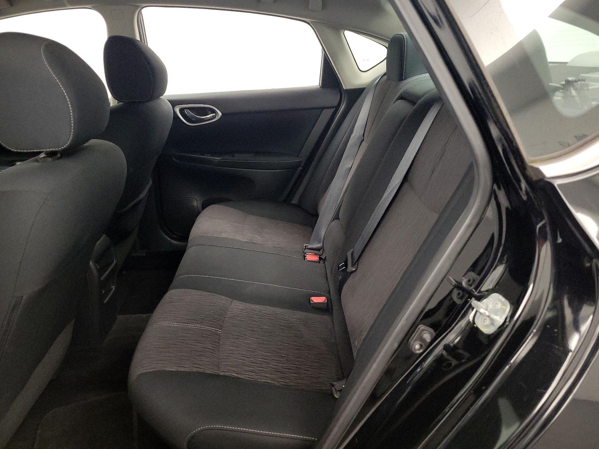 Thumbnail: 2015 Nissan Sentra - 19