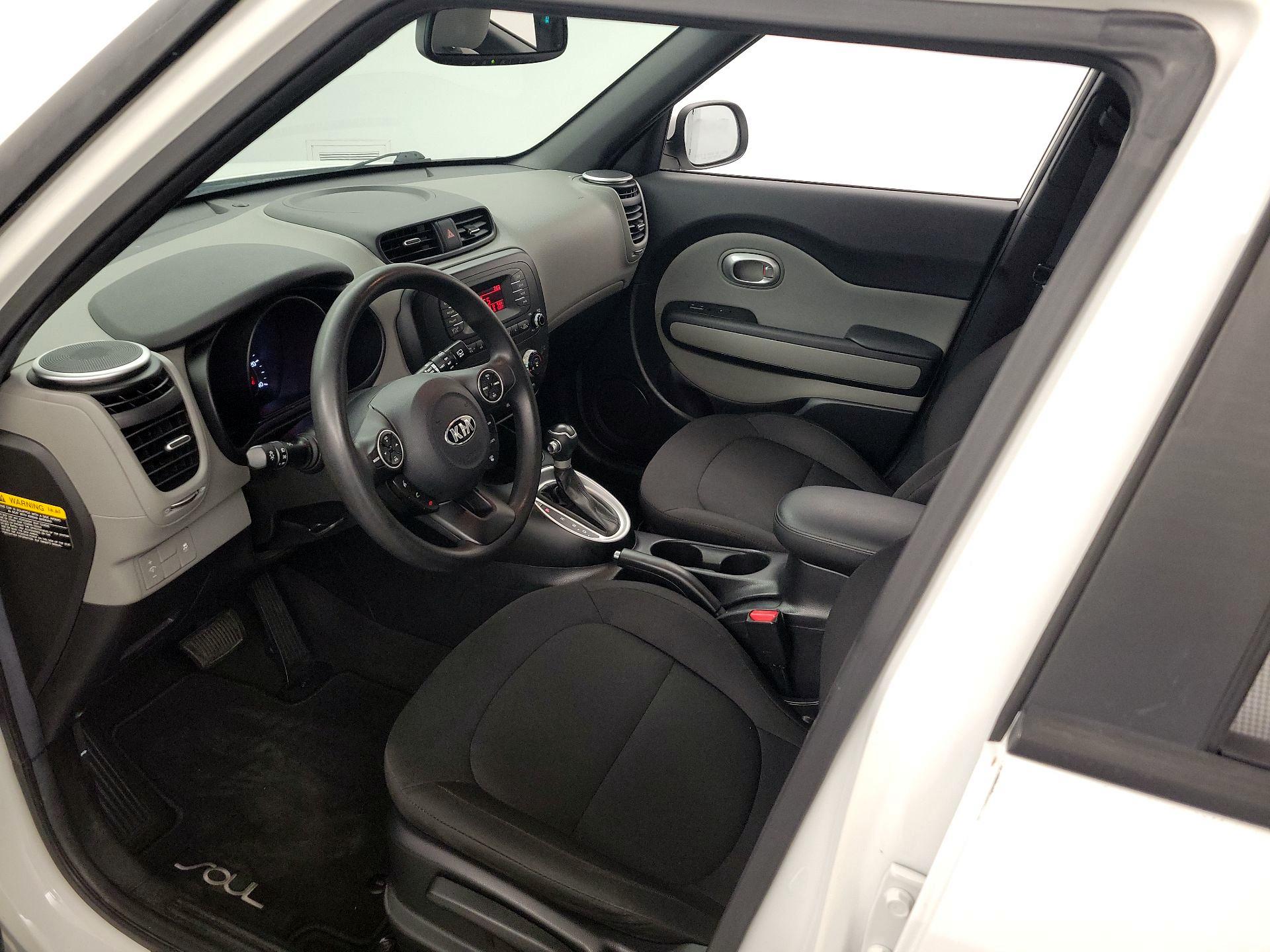 Thumbnail: 2016 Kia Soul - 11