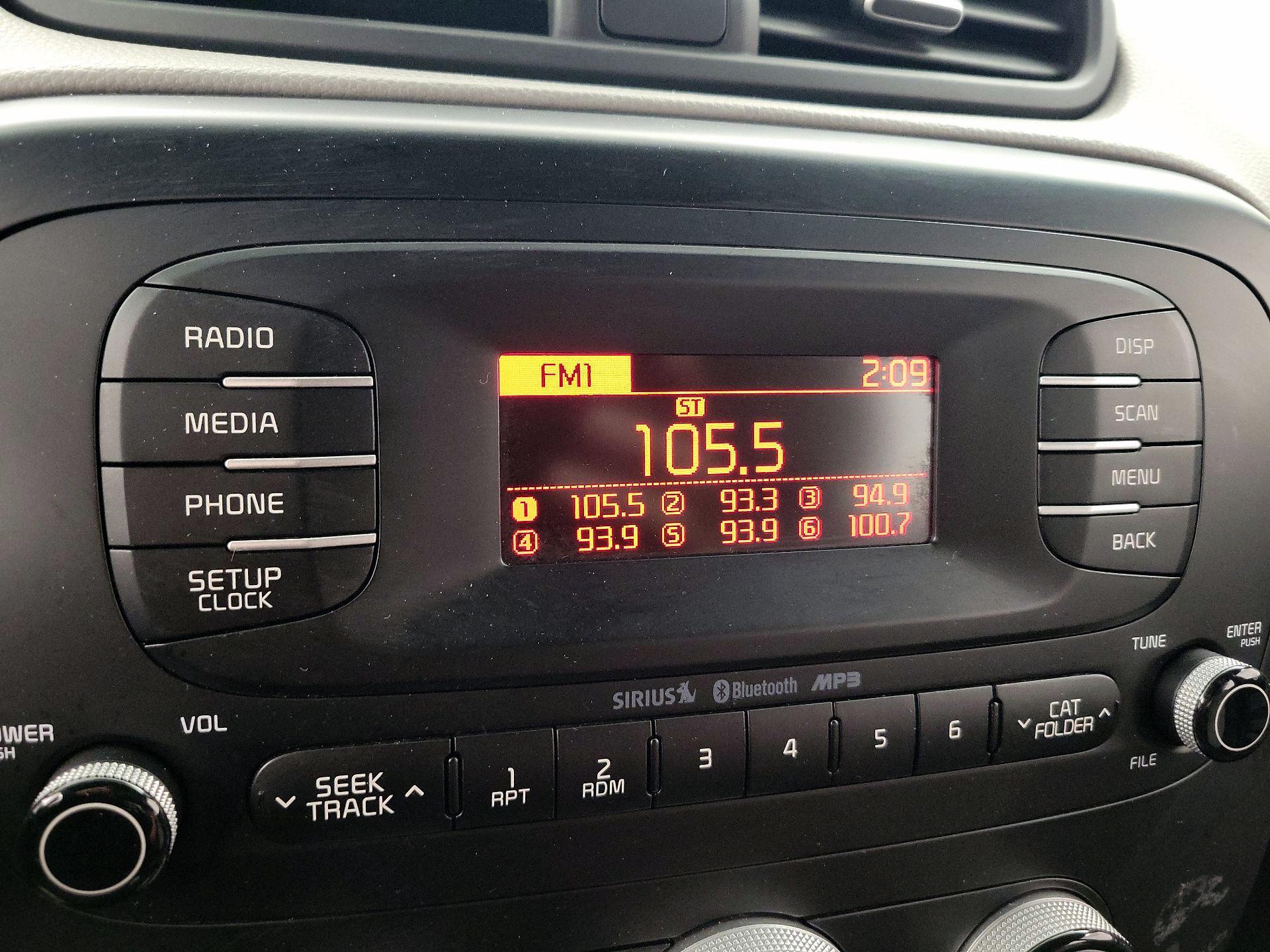 Thumbnail: 2016 Kia Soul - 14