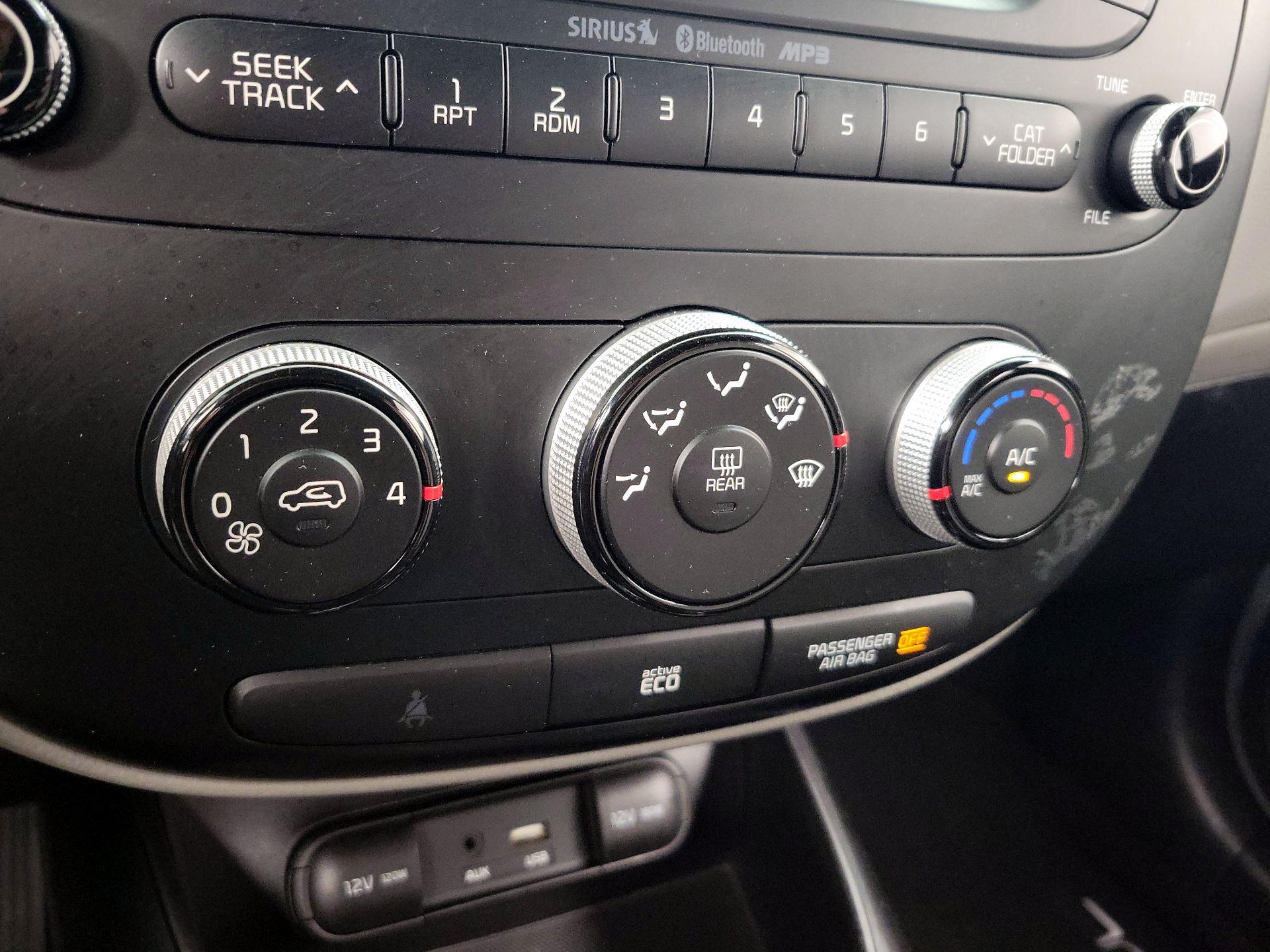 Thumbnail: 2016 Kia Soul - 15