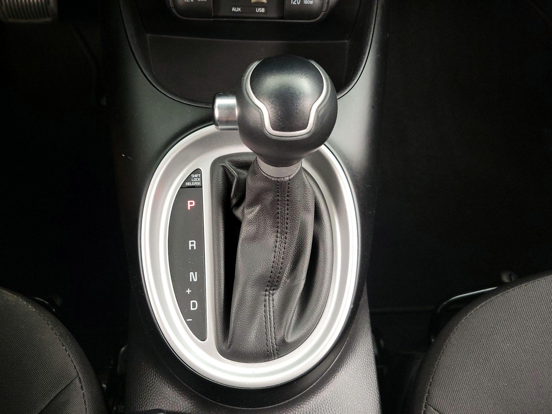 Thumbnail: 2016 Kia Soul - 16
