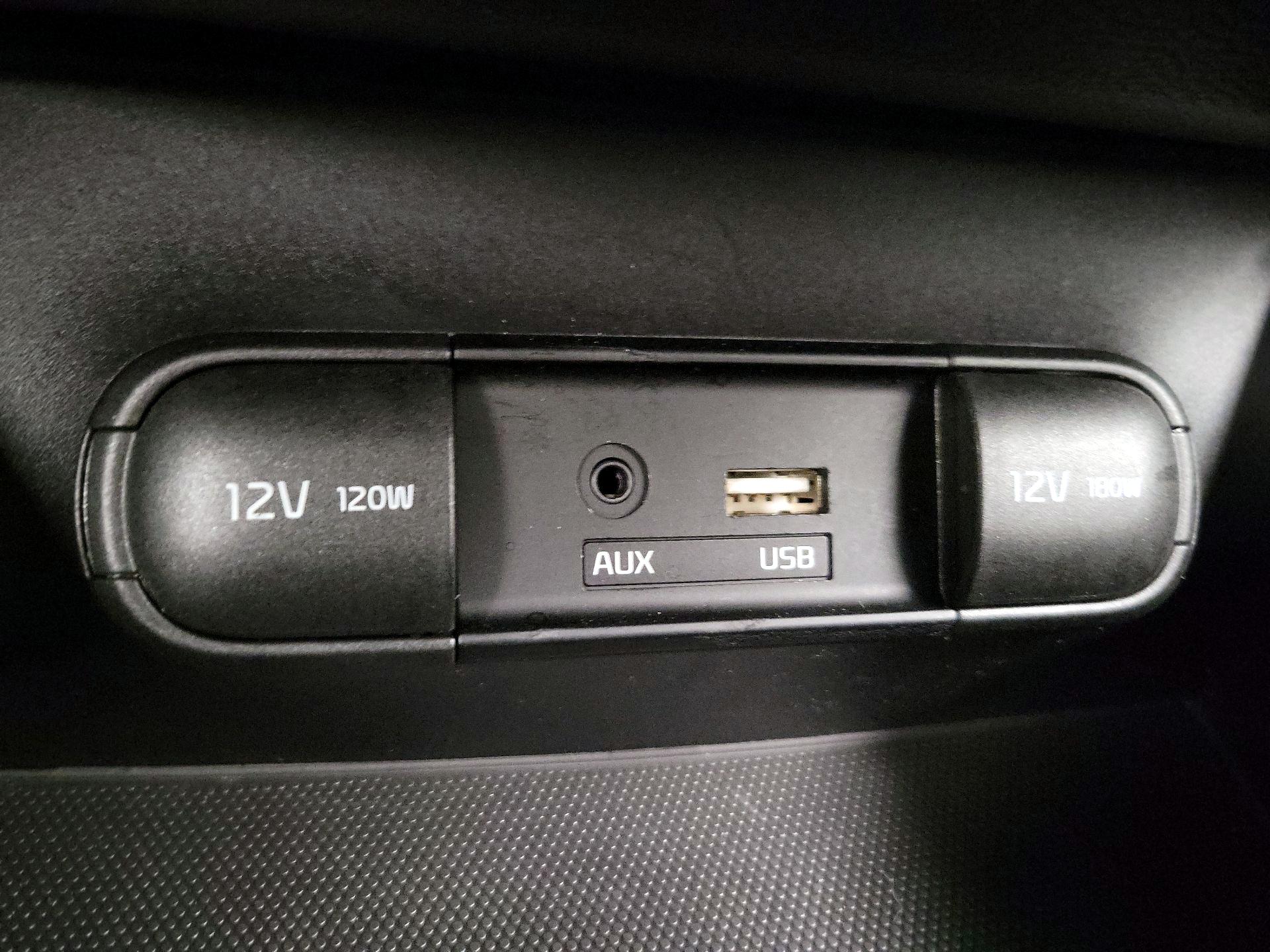 Thumbnail: 2016 Kia Soul - 17