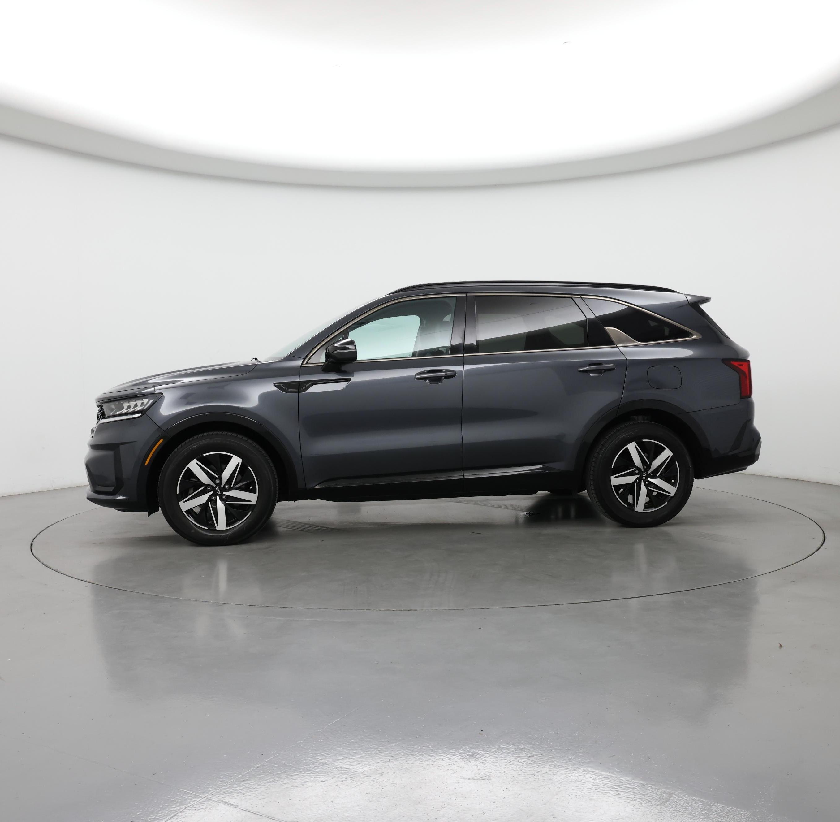 Thumbnail: 2021 Kia Sorento - 3