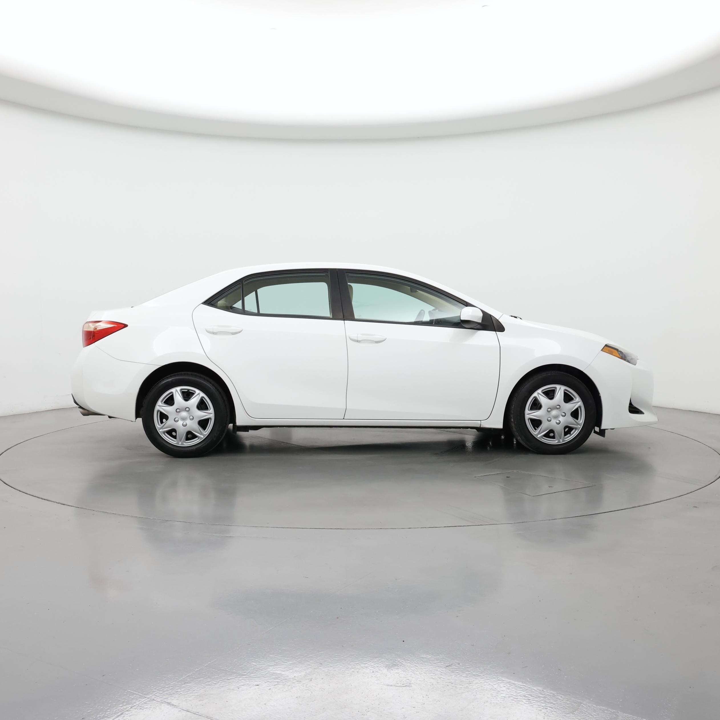 Thumbnail: 2018 Toyota Corolla - 7