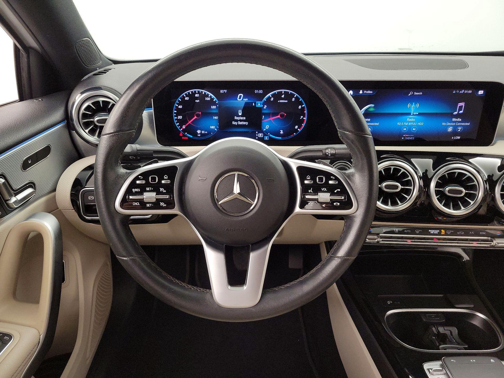 Thumbnail: 2020 Mercedes-Benz A-Class - 10