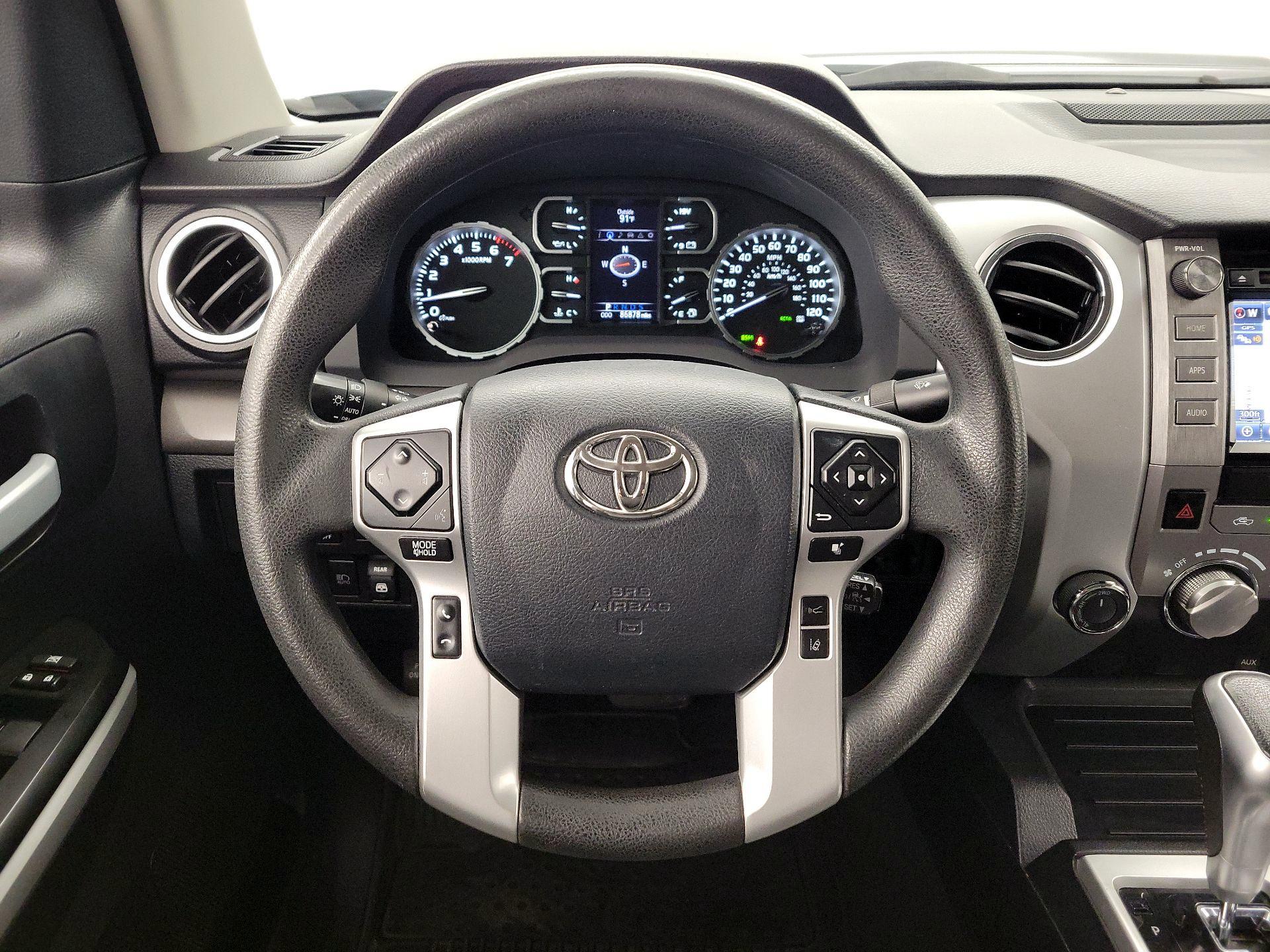 Thumbnail: 2019 Toyota Tundra - 10