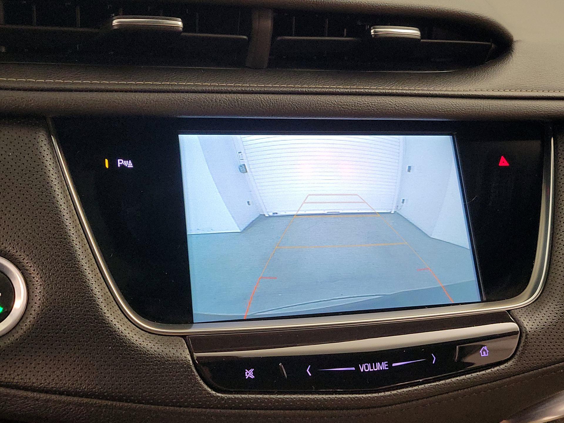 Thumbnail: 2018 Cadillac XT5 - 15