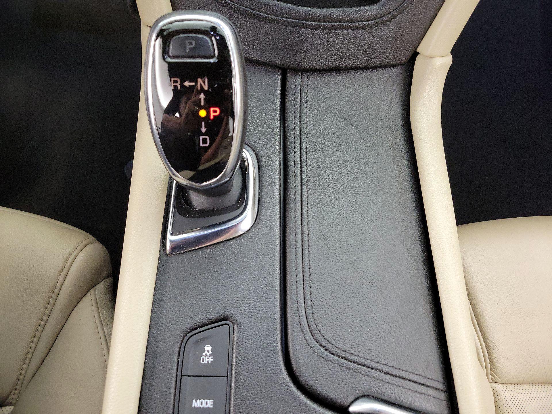 Thumbnail: 2018 Cadillac XT5 - 18
