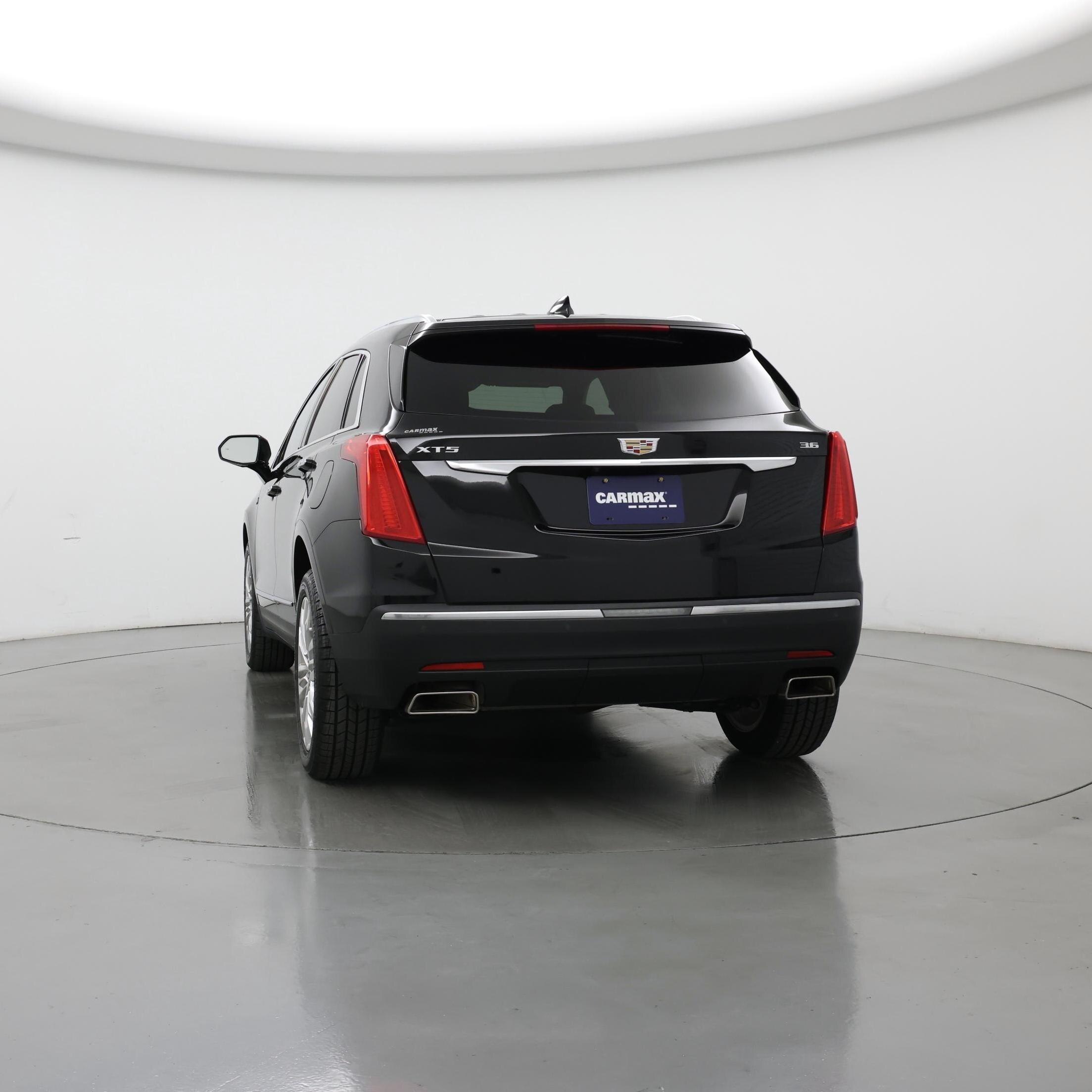 Thumbnail: 2018 Cadillac XT5 - 6