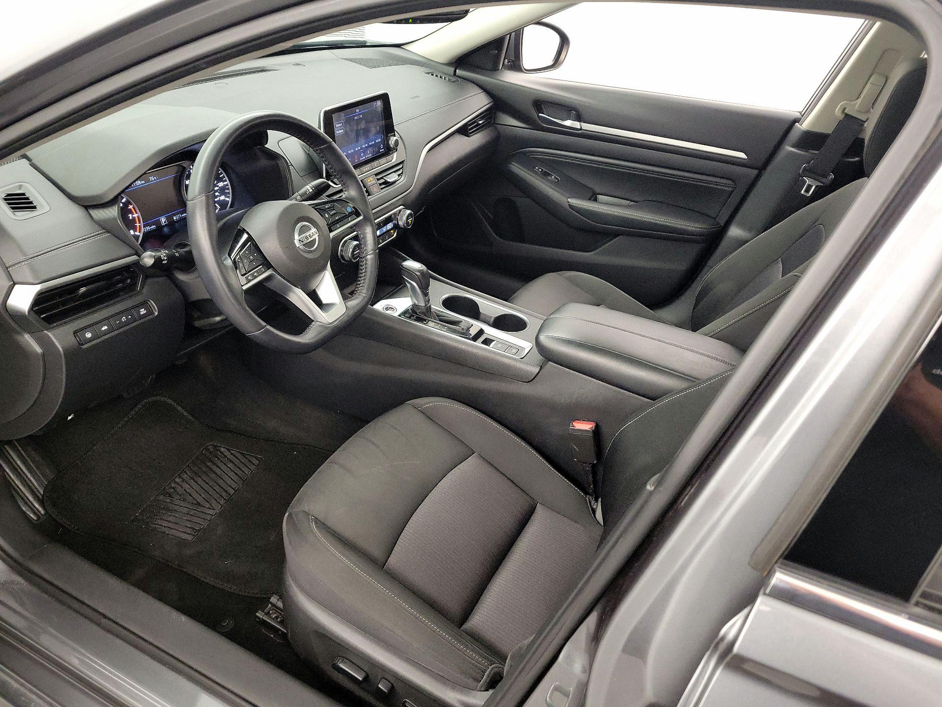Thumbnail: 2019 Nissan Altima - 11