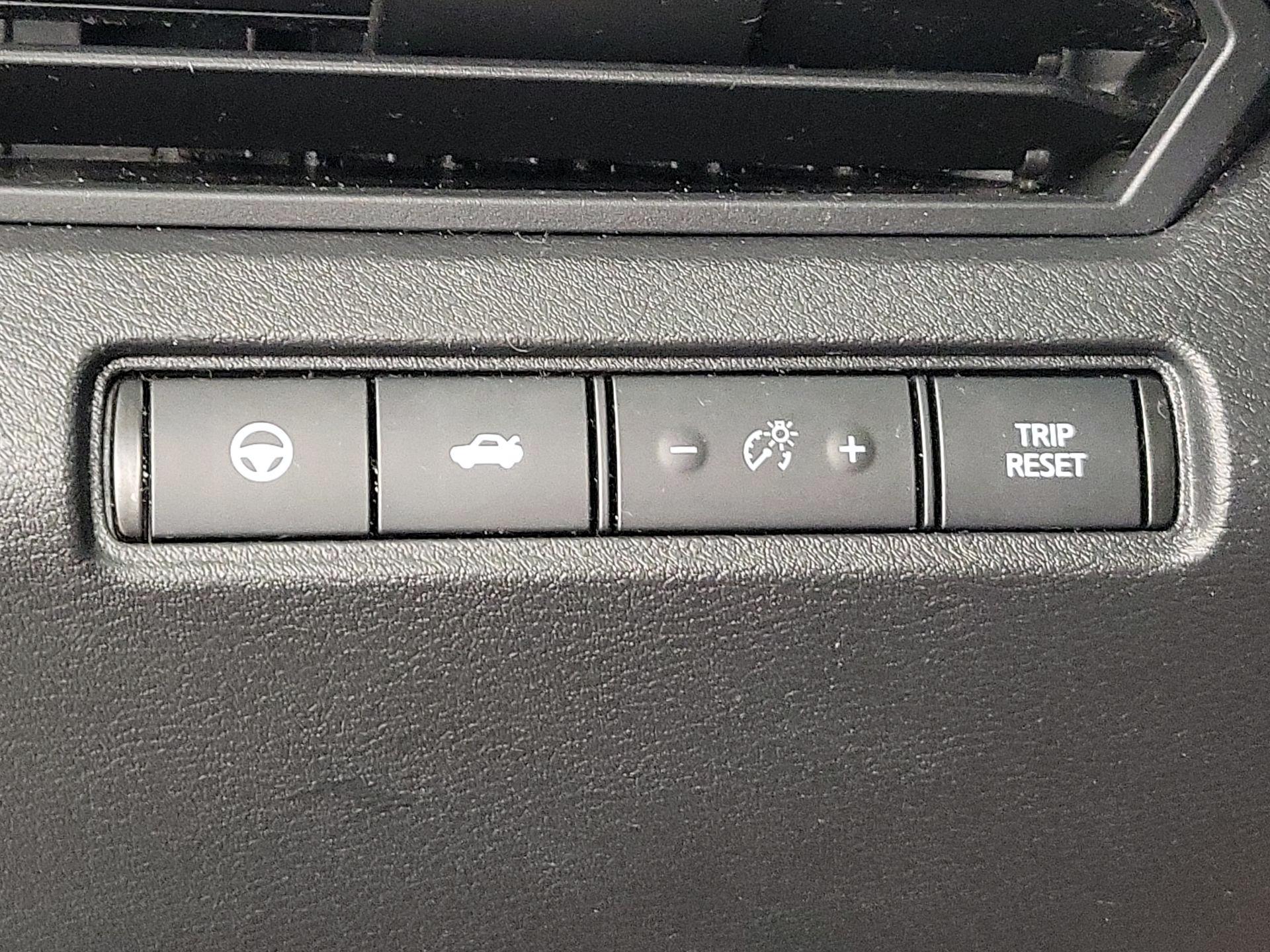 Thumbnail: 2019 Nissan Altima - 13