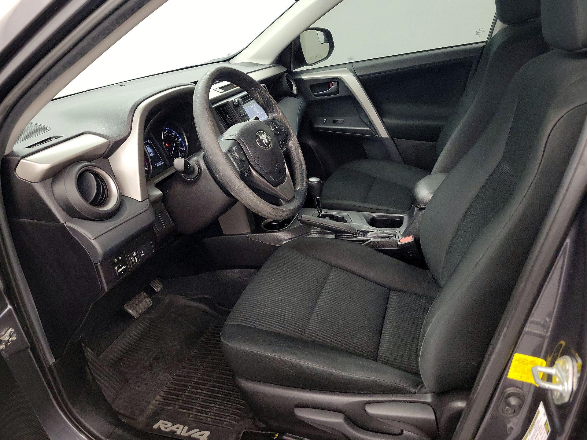Thumbnail: 2018 Toyota RAV4 - 11