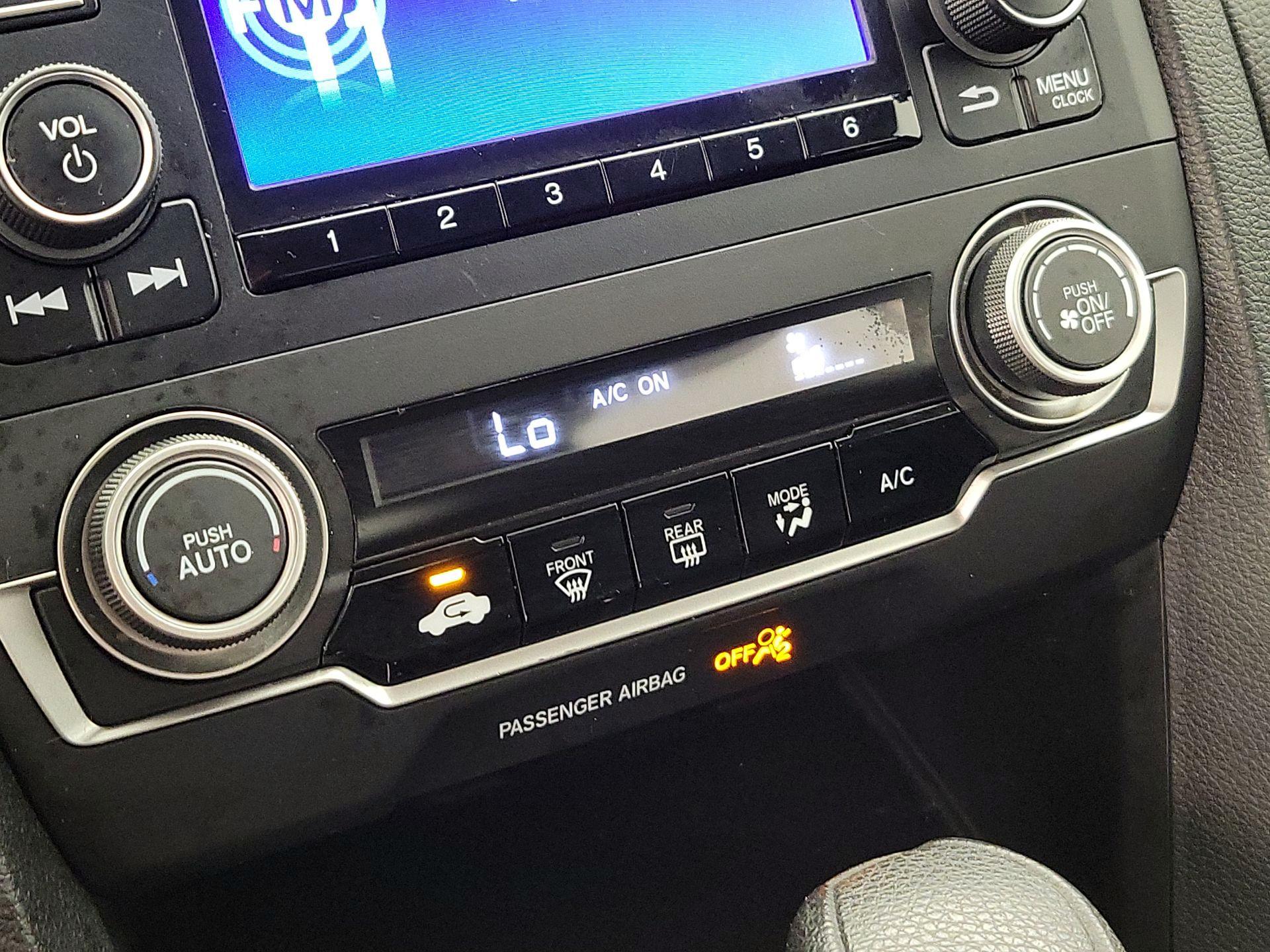 Thumbnail: 2016 Honda Civic - 16
