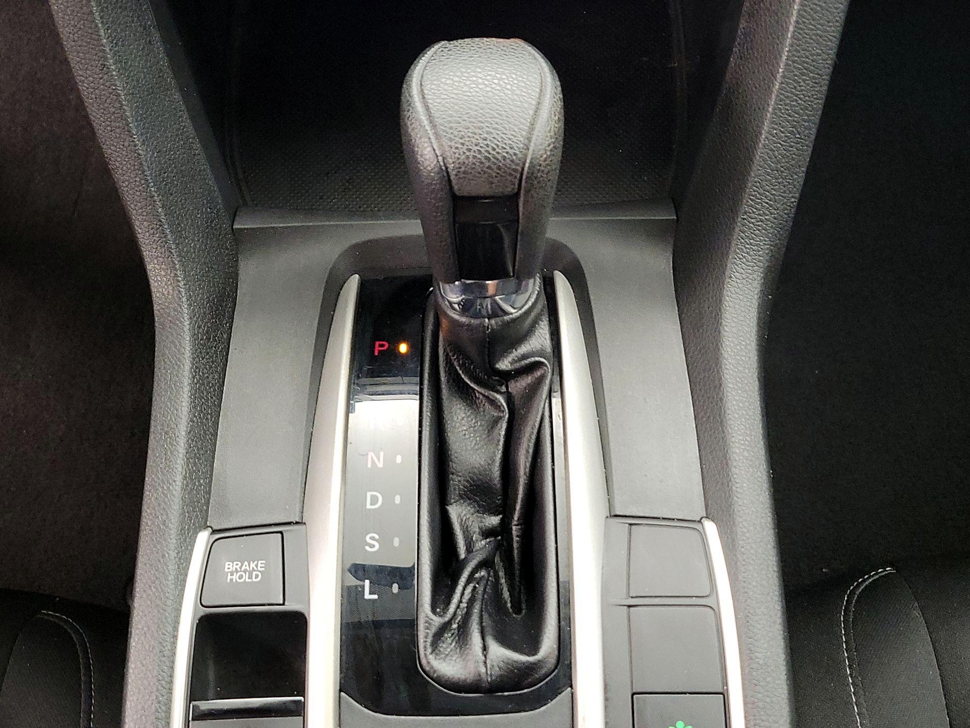 Thumbnail: 2016 Honda Civic - 17