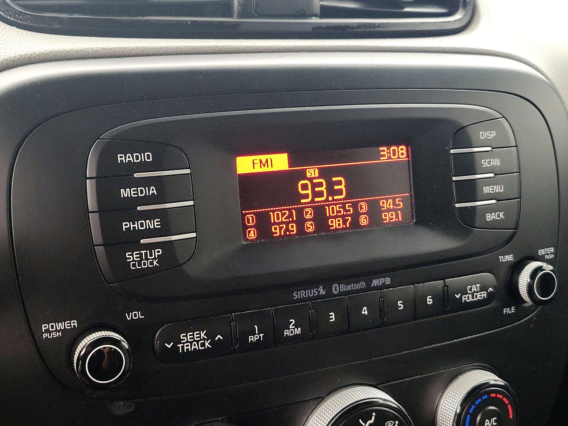 Thumbnail: 2015 Kia Soul - 14