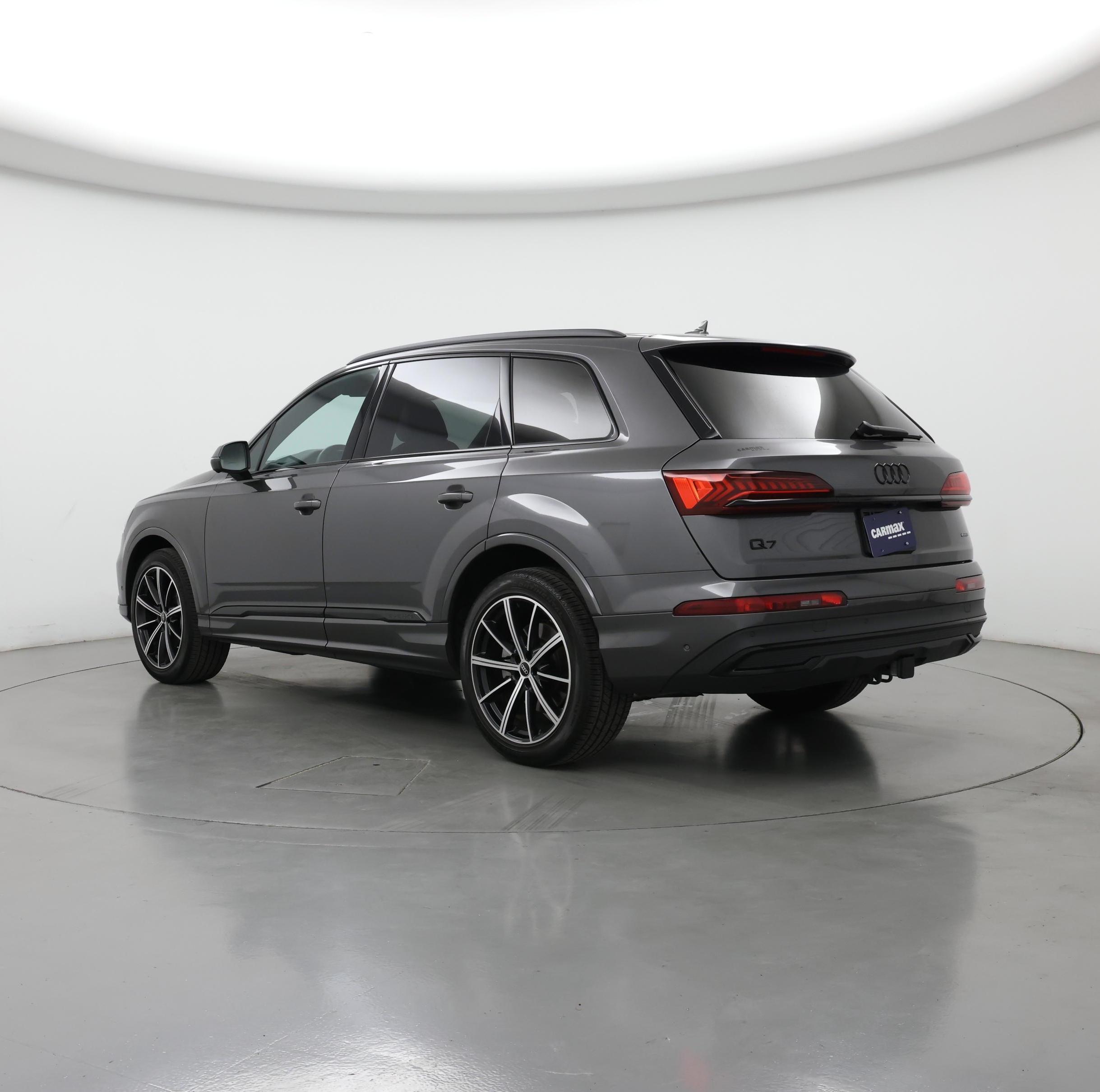Thumbnail: 2023 Audi Q7 - 2